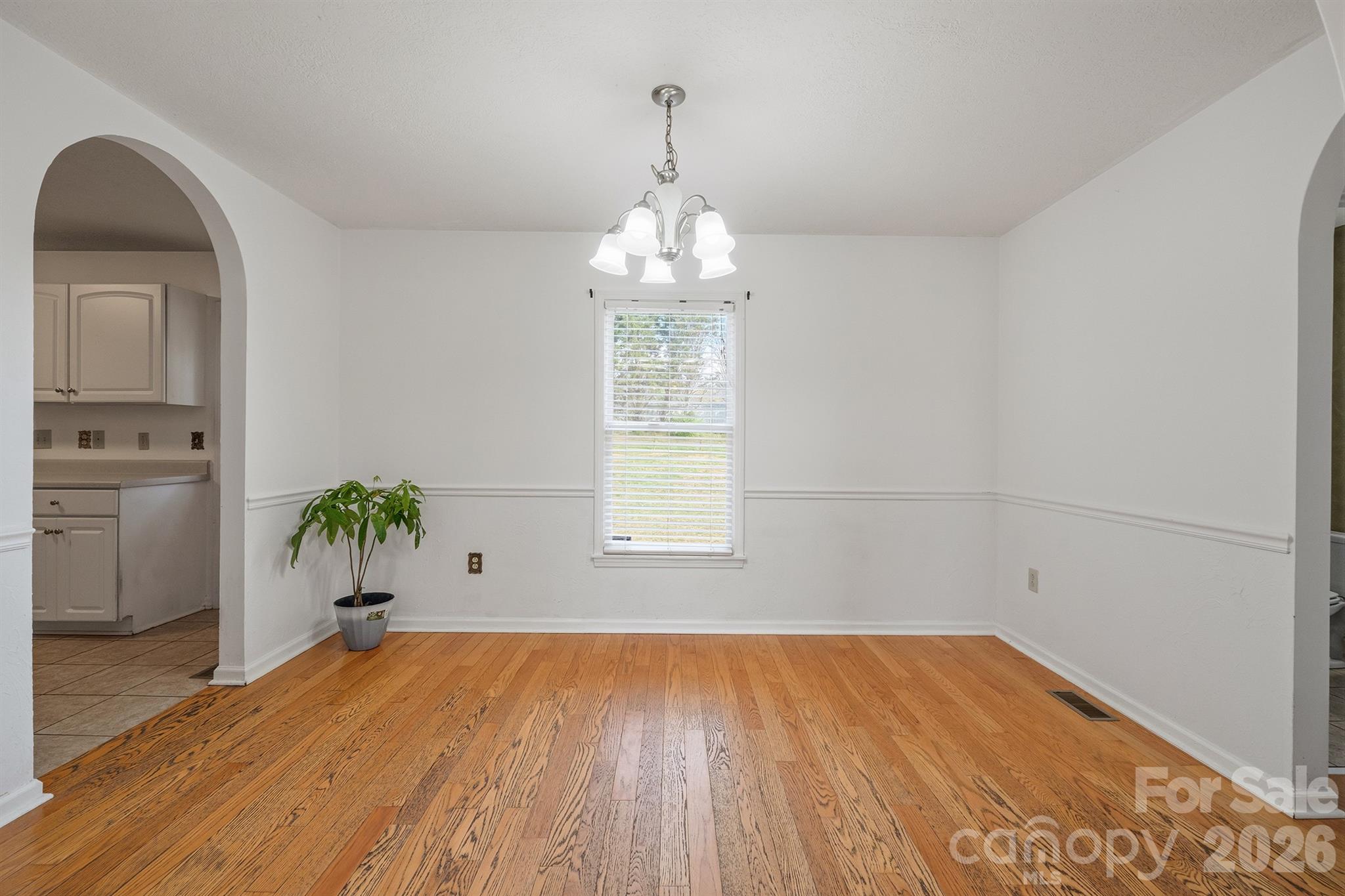 5406 Winding Oak Drive — Hickory