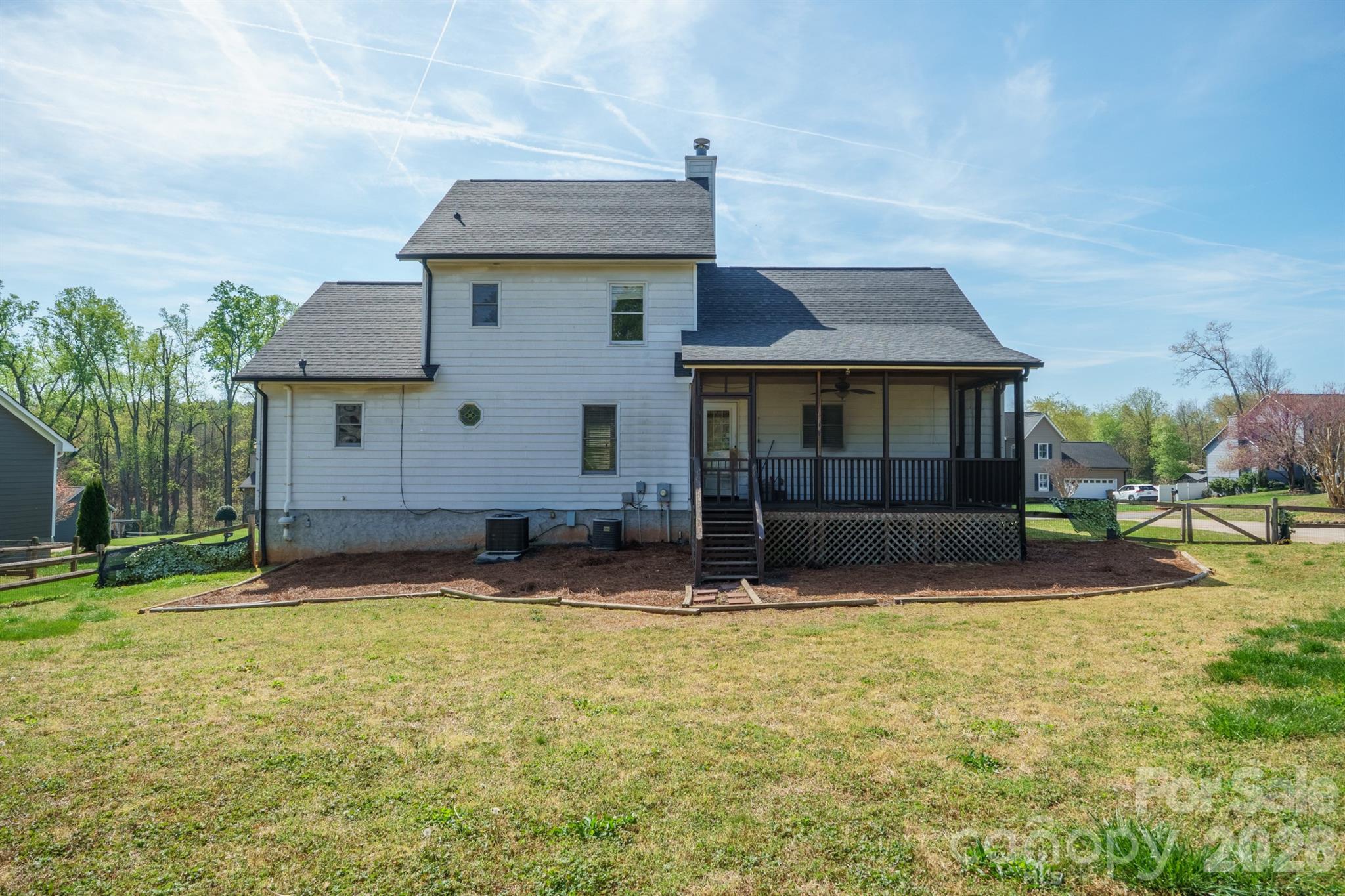 5406 Winding Oak Drive — Hickory