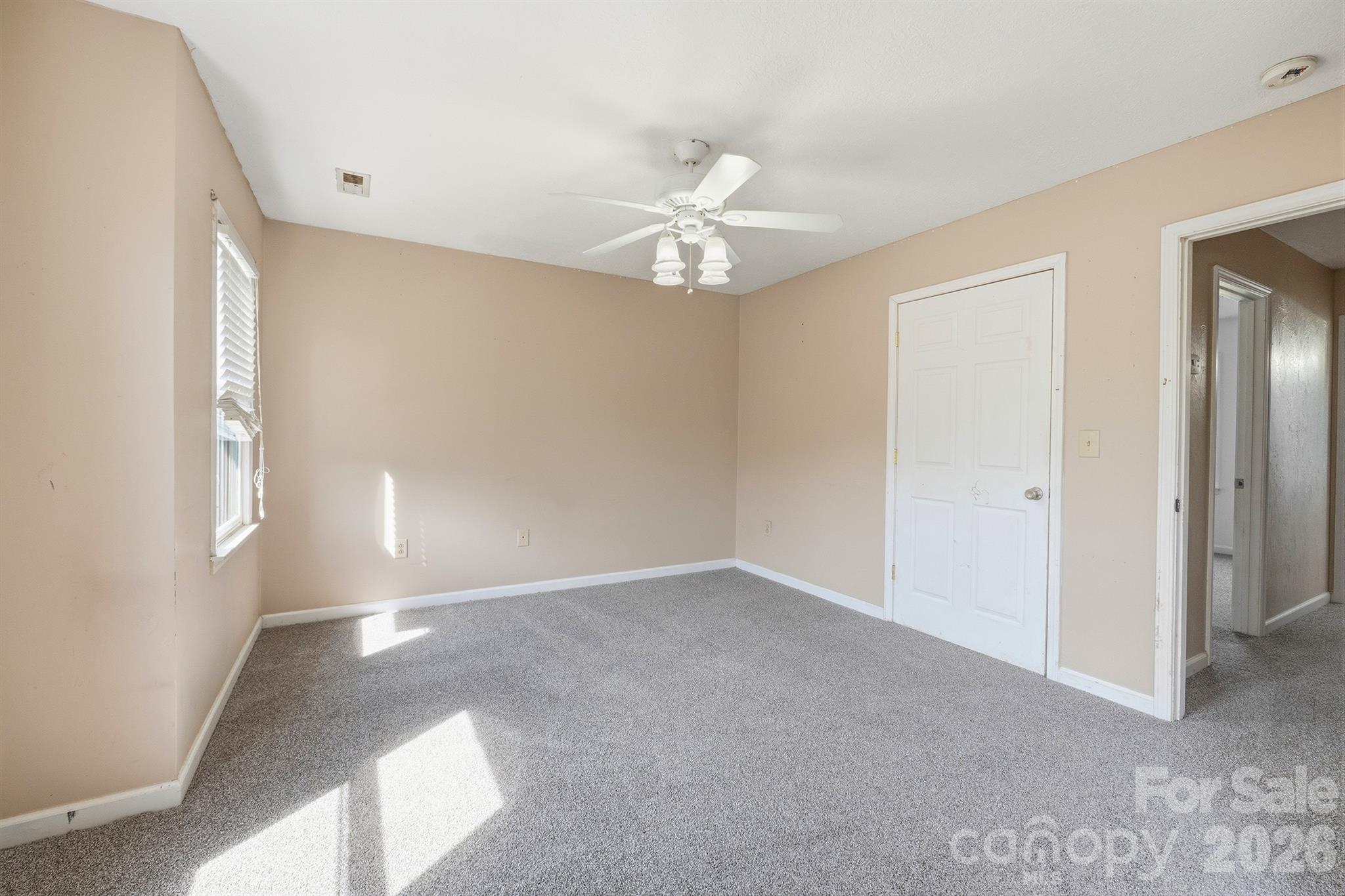 5406 Winding Oak Drive — Hickory