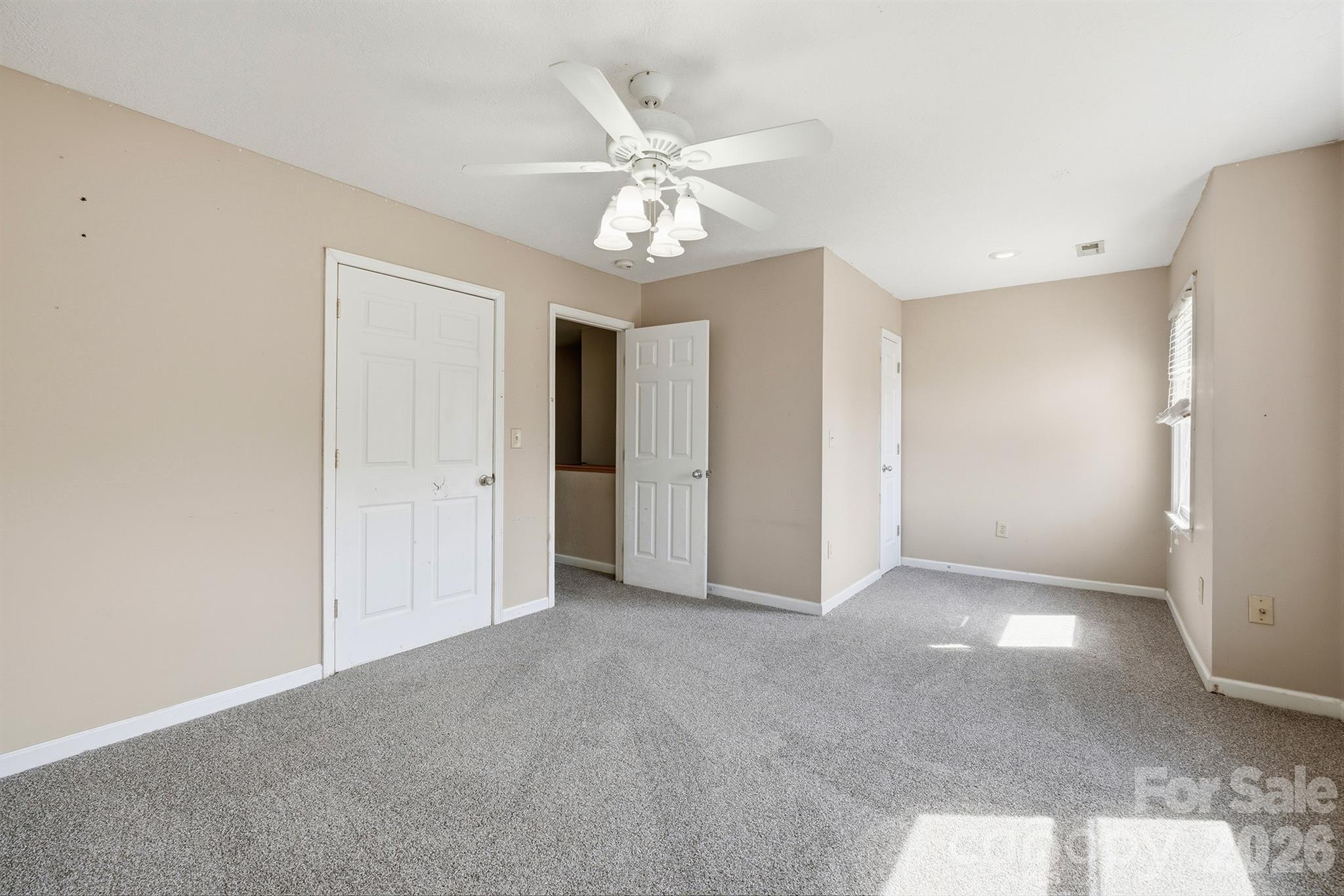 5406 Winding Oak Drive — Hickory
