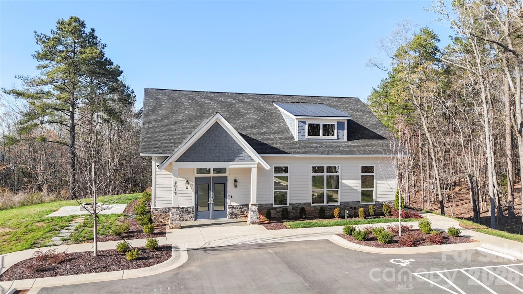 1332 Lena Street — Monroe