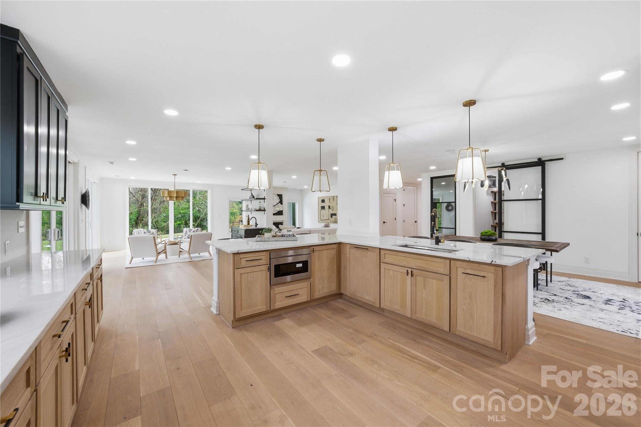 1417 S Wendover Road — Charlotte