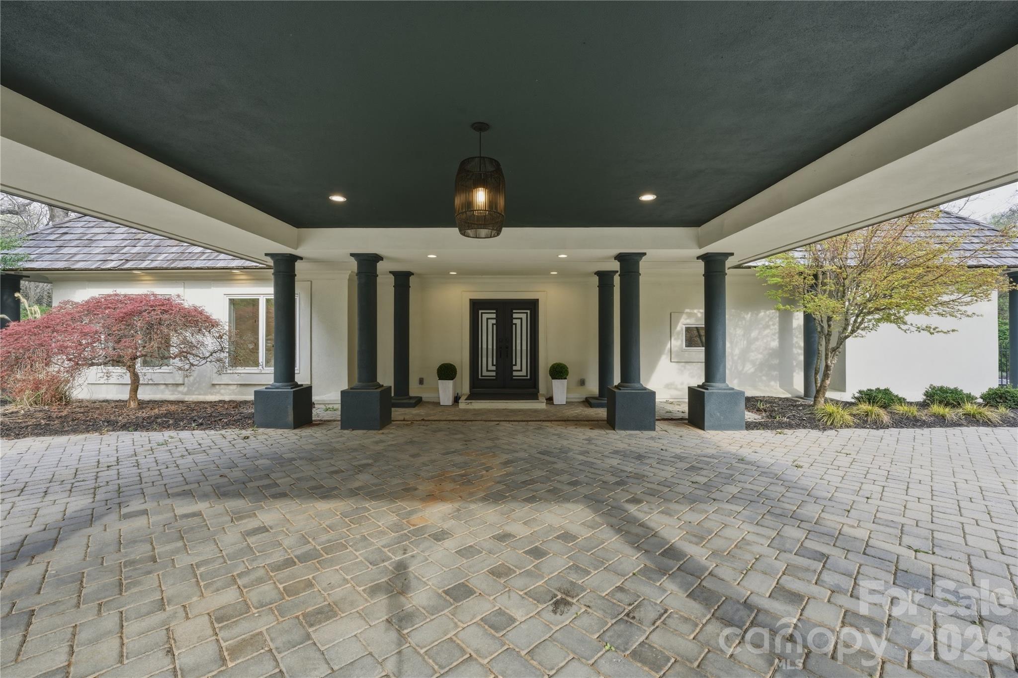 1417 S Wendover Road — Charlotte