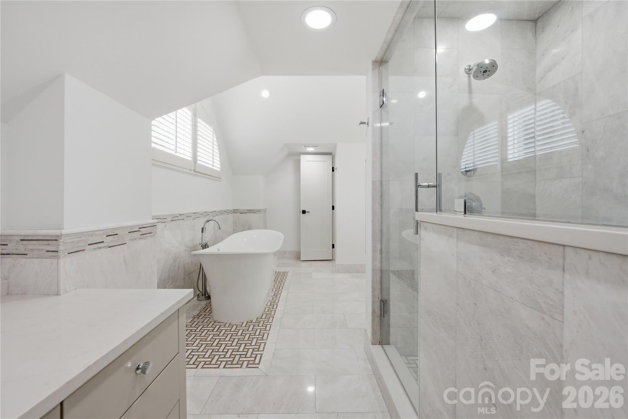 1417 S Wendover Road — Charlotte