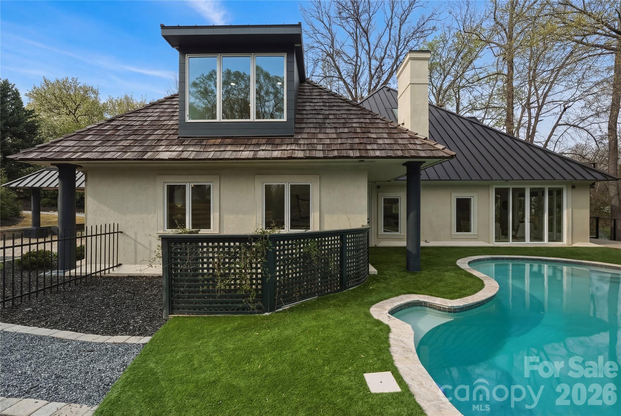 1417 S Wendover Road — Charlotte