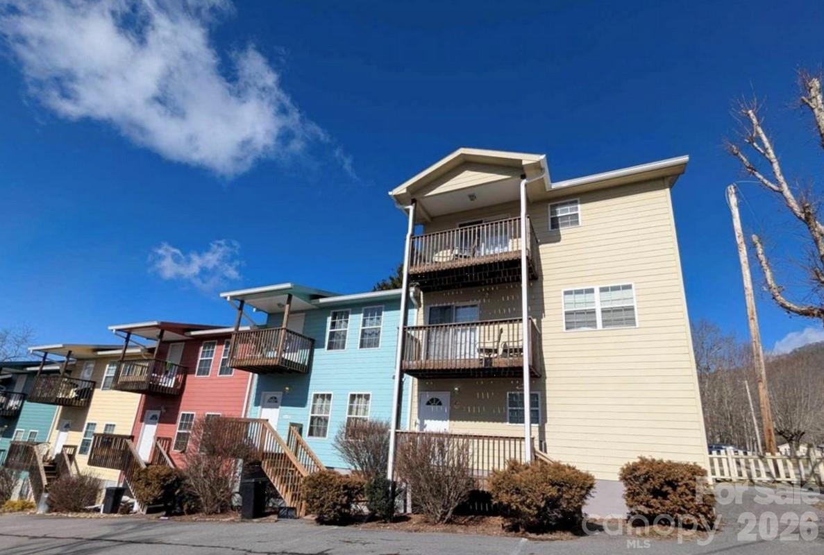 145 Lincoln Park Road #J — Burnsville