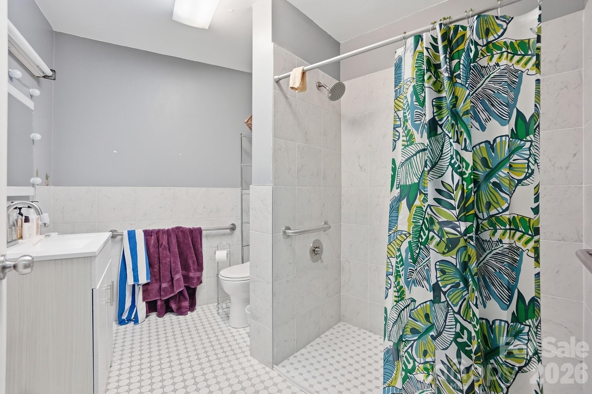 160 Glendale Avenue SE — Concord