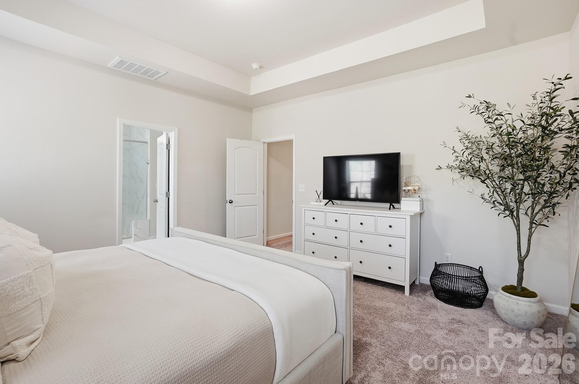 3039 Glenn Hope Way — Matthews