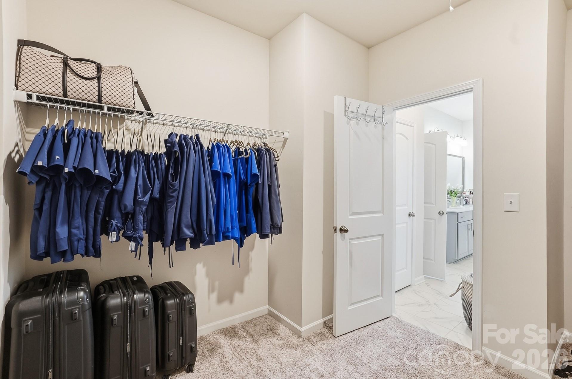 3039 Glenn Hope Way — Matthews