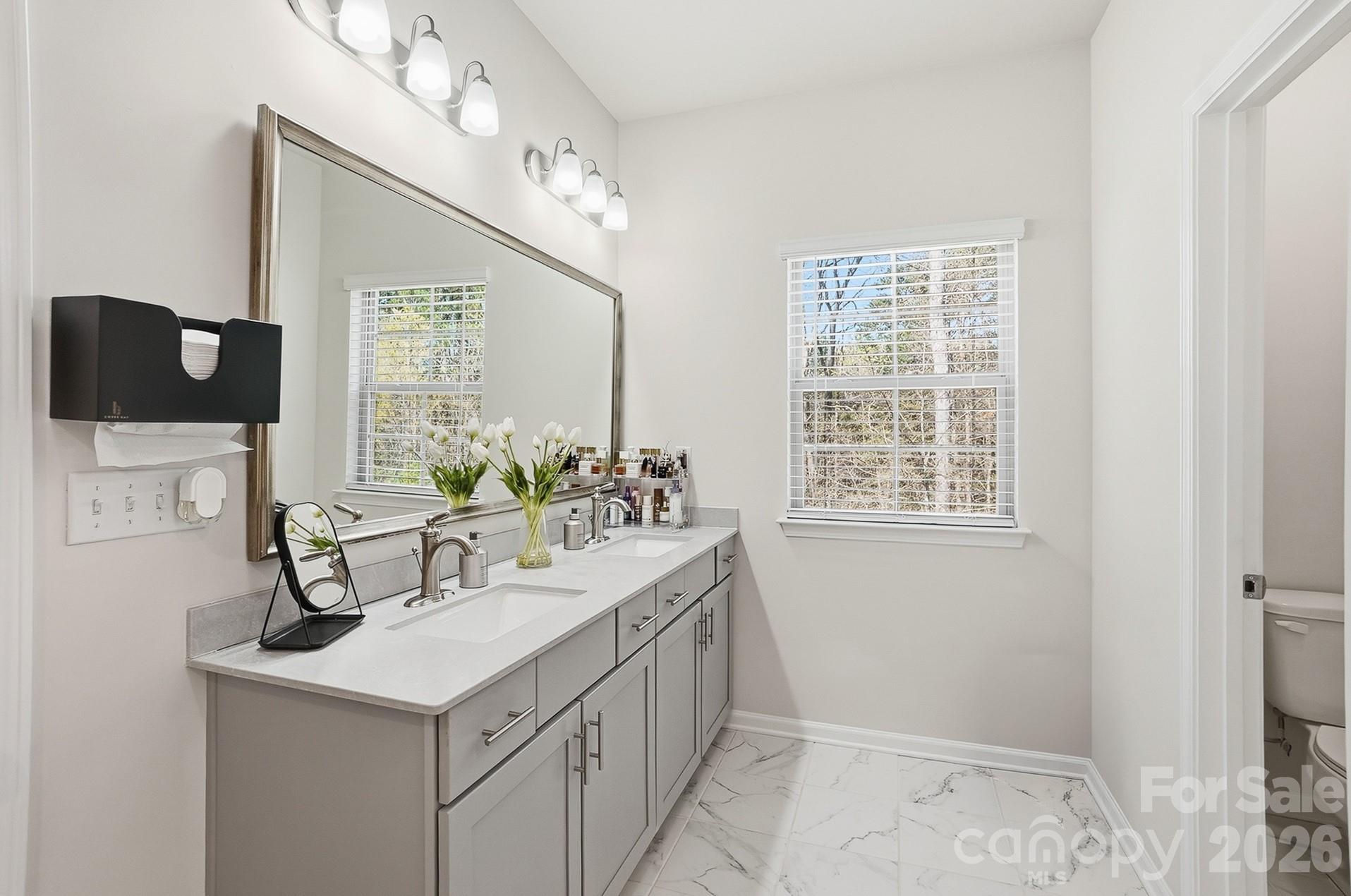 3039 Glenn Hope Way — Matthews
