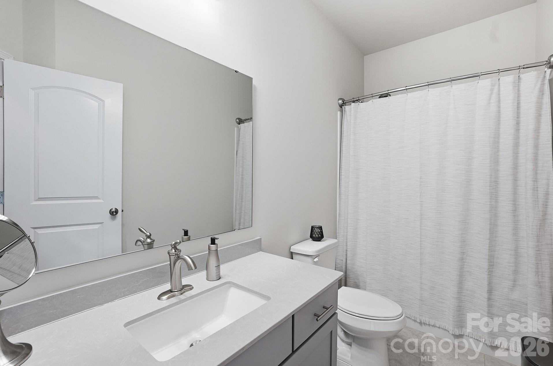 3039 Glenn Hope Way — Matthews