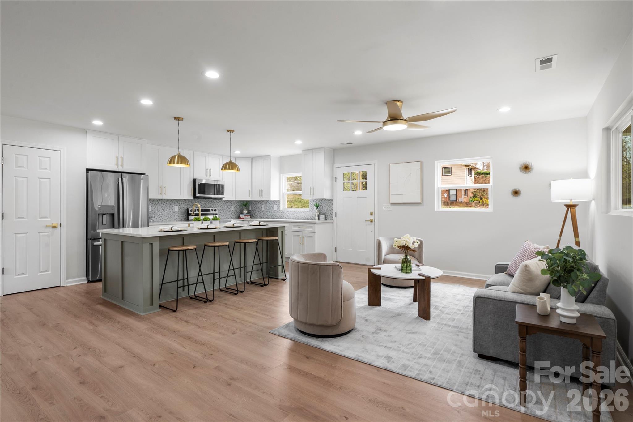 902 N Mountain Street — Cherryville