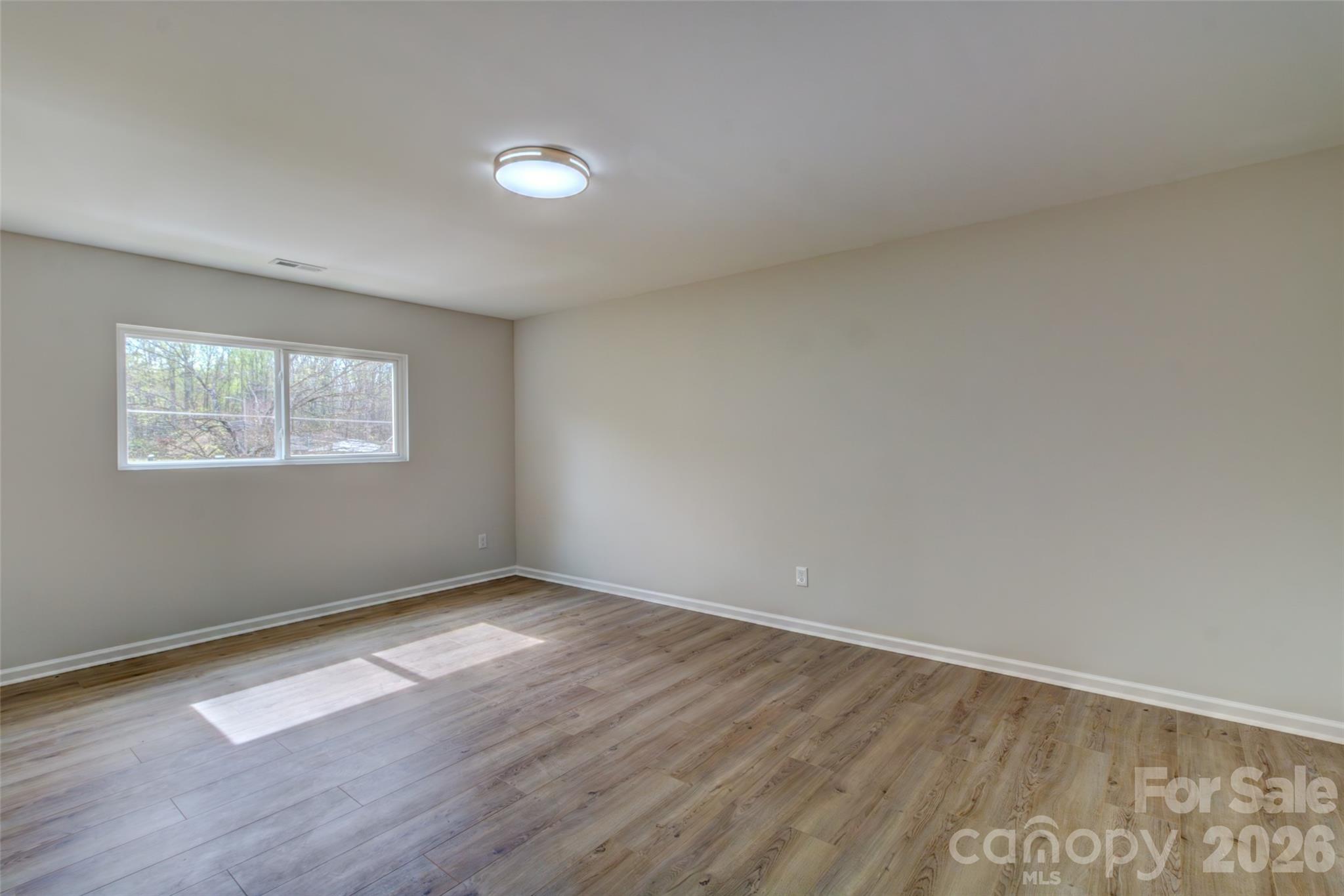 902 N Mountain Street — Cherryville