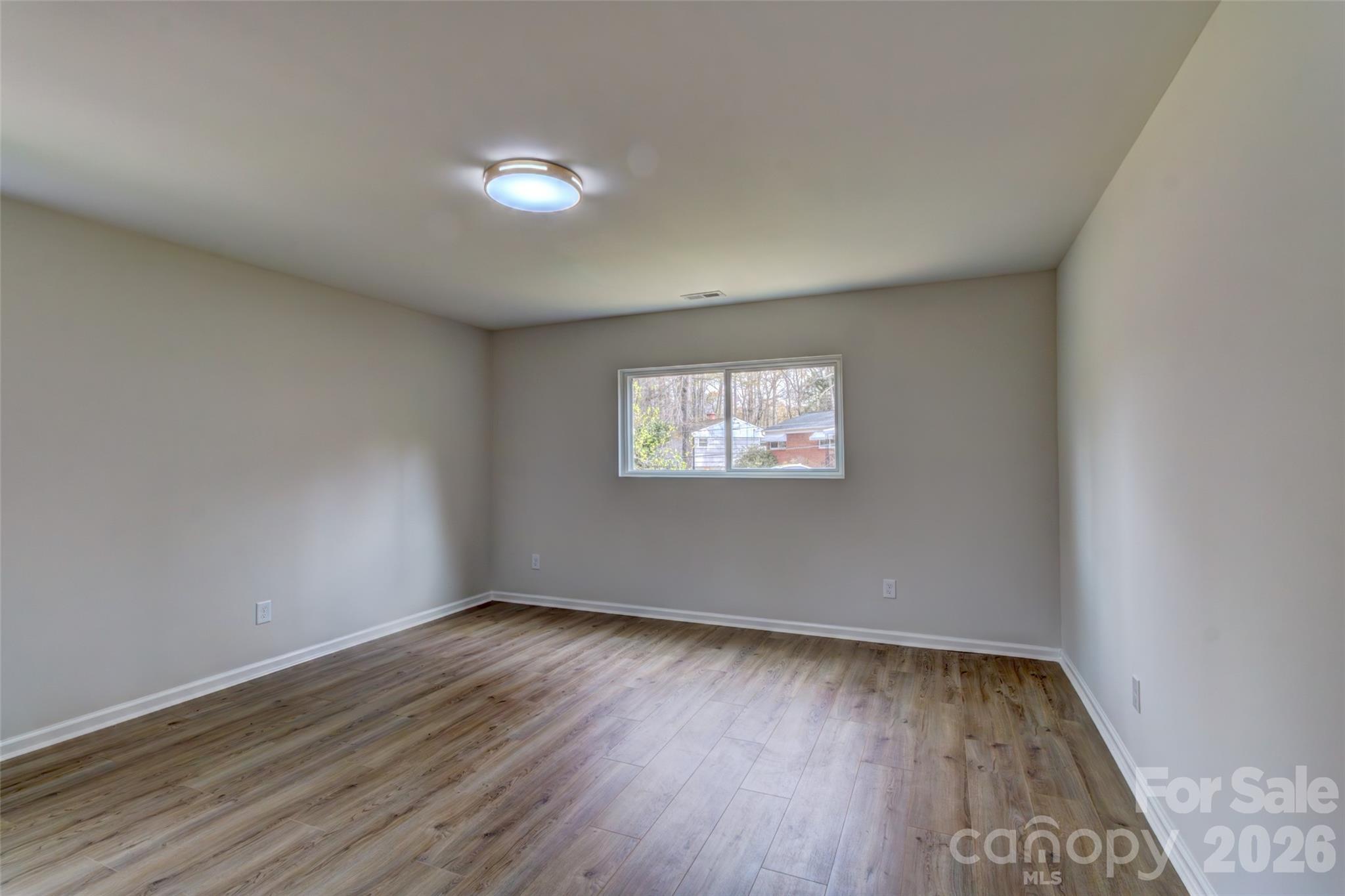 902 N Mountain Street — Cherryville