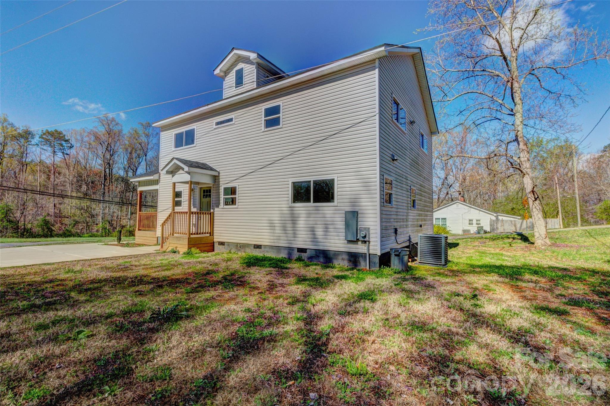 902 N Mountain Street — Cherryville