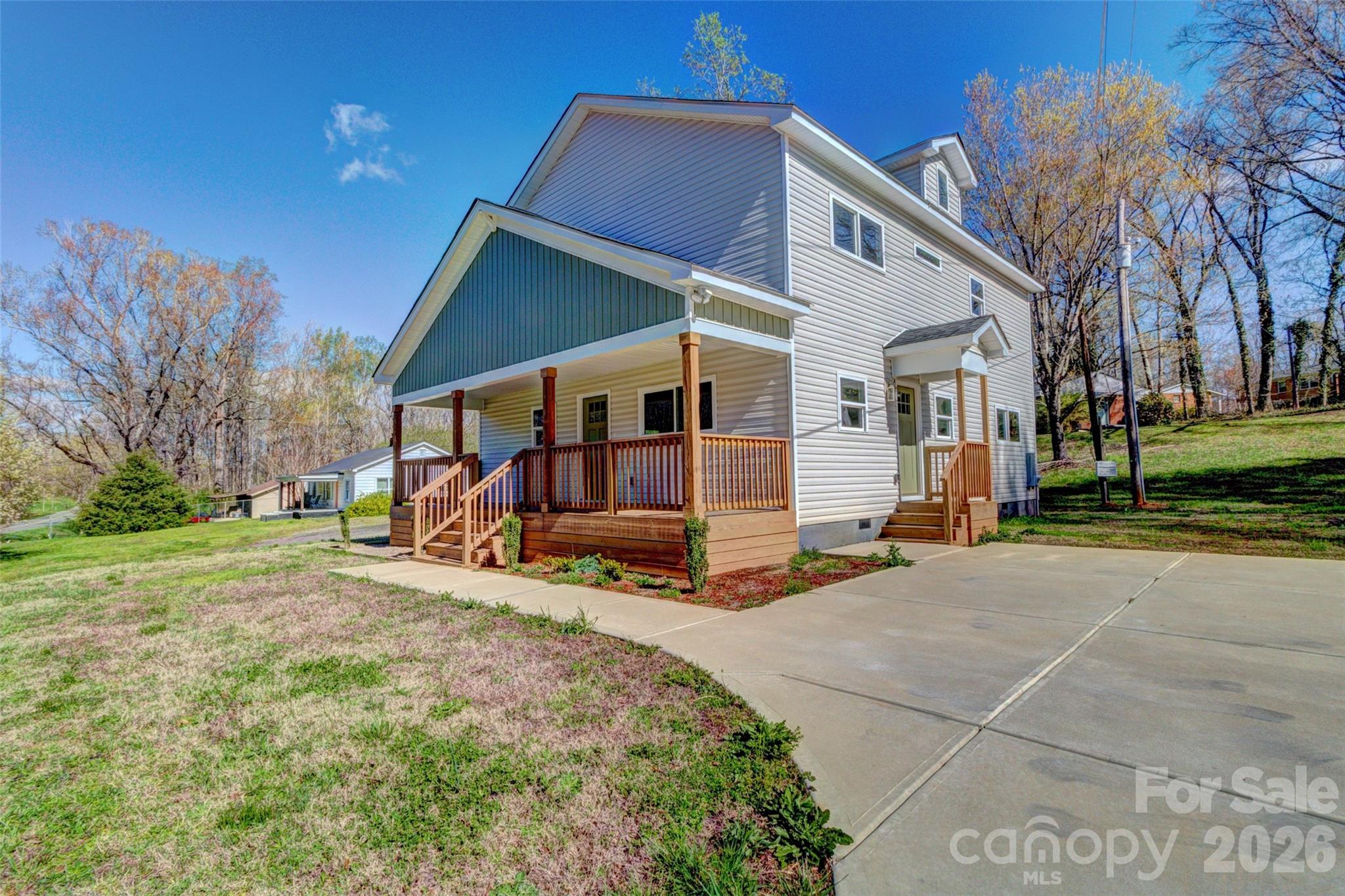 902 N Mountain Street — Cherryville