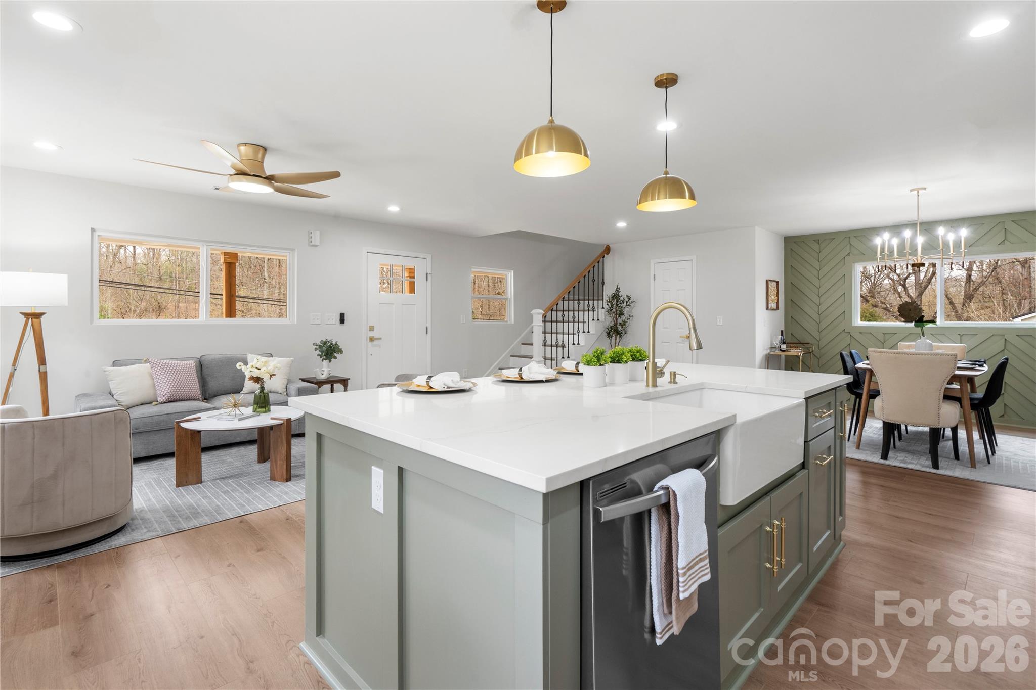 902 N Mountain Street — Cherryville