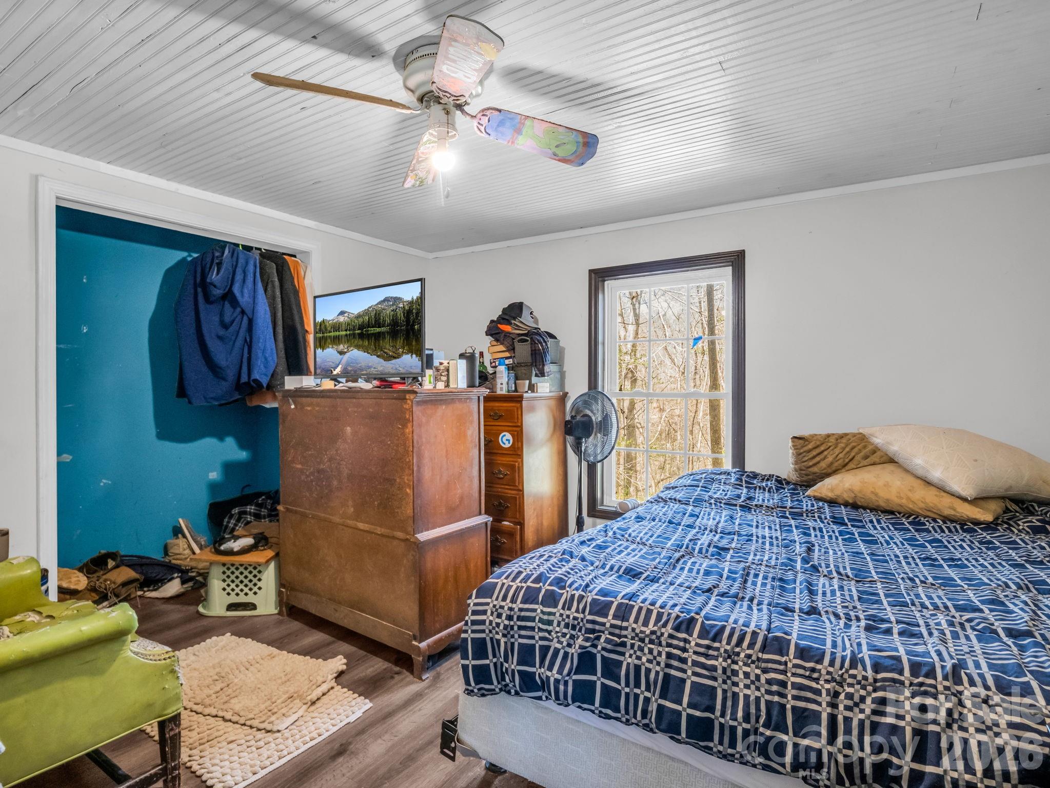 140 Fire Tower Road — Mill Spring