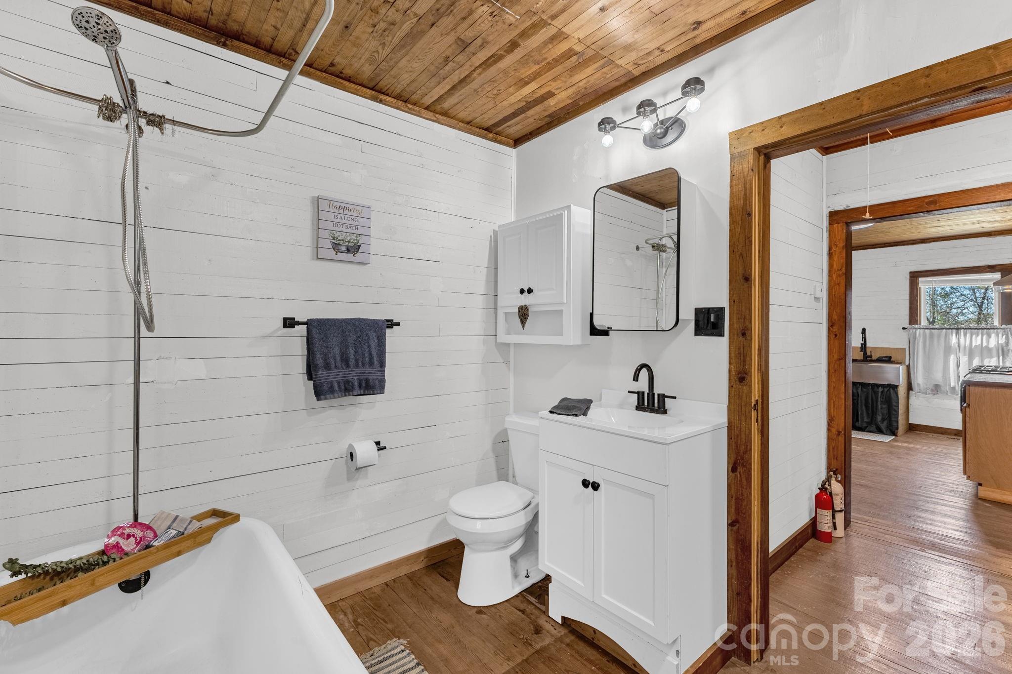 98 Poplar Springs Road — Hiddenite