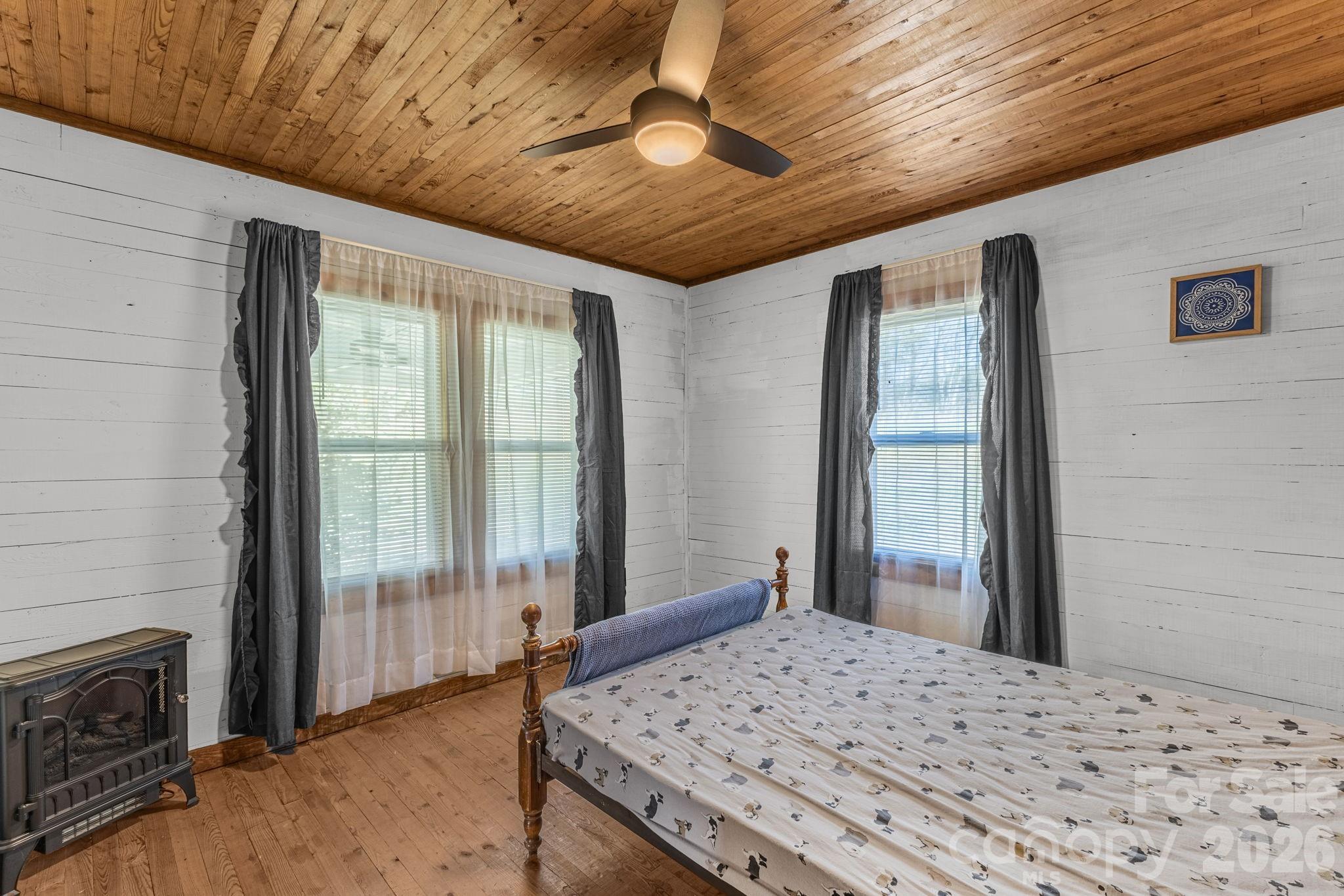 98 Poplar Springs Road — Hiddenite