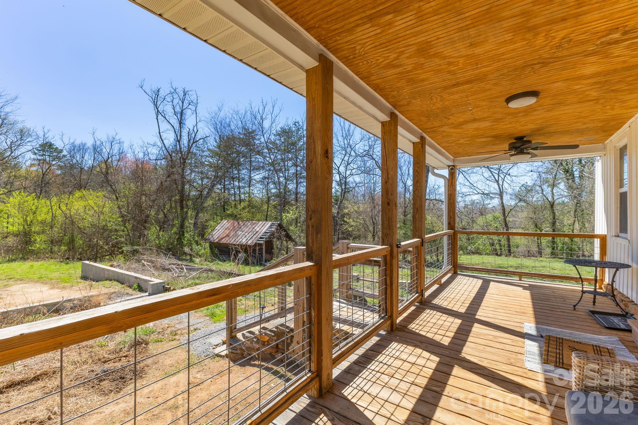 98 Poplar Springs Road — Hiddenite
