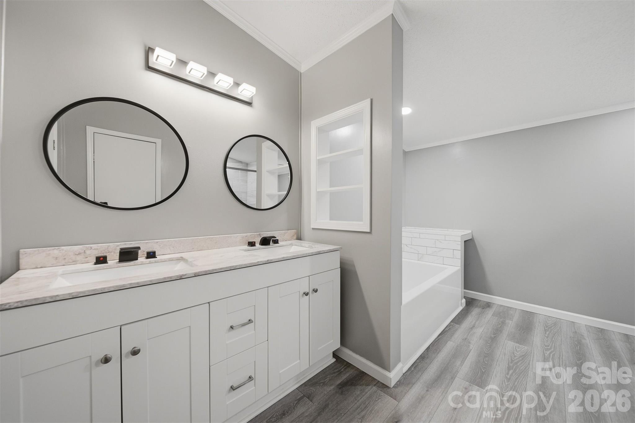315 W Mcdowell Street — Morganton