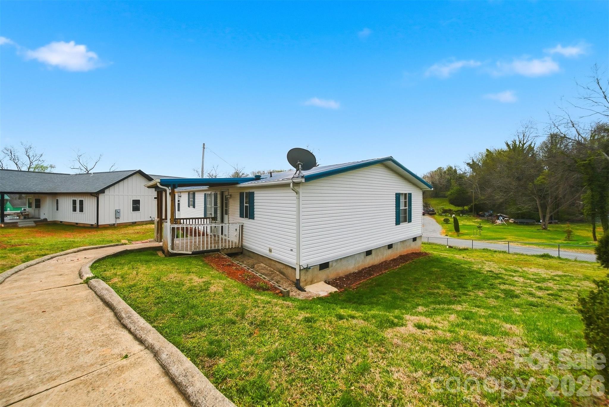 315 W Mcdowell Street — Morganton
