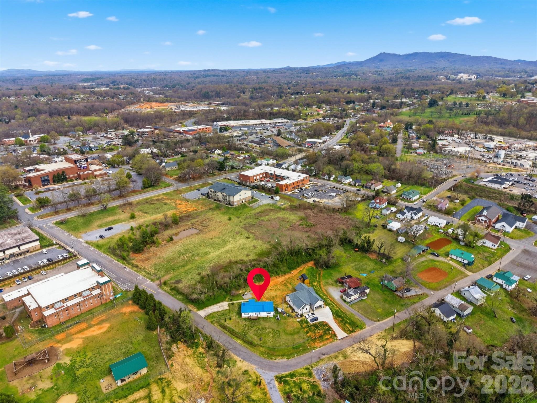 315 W Mcdowell Street — Morganton