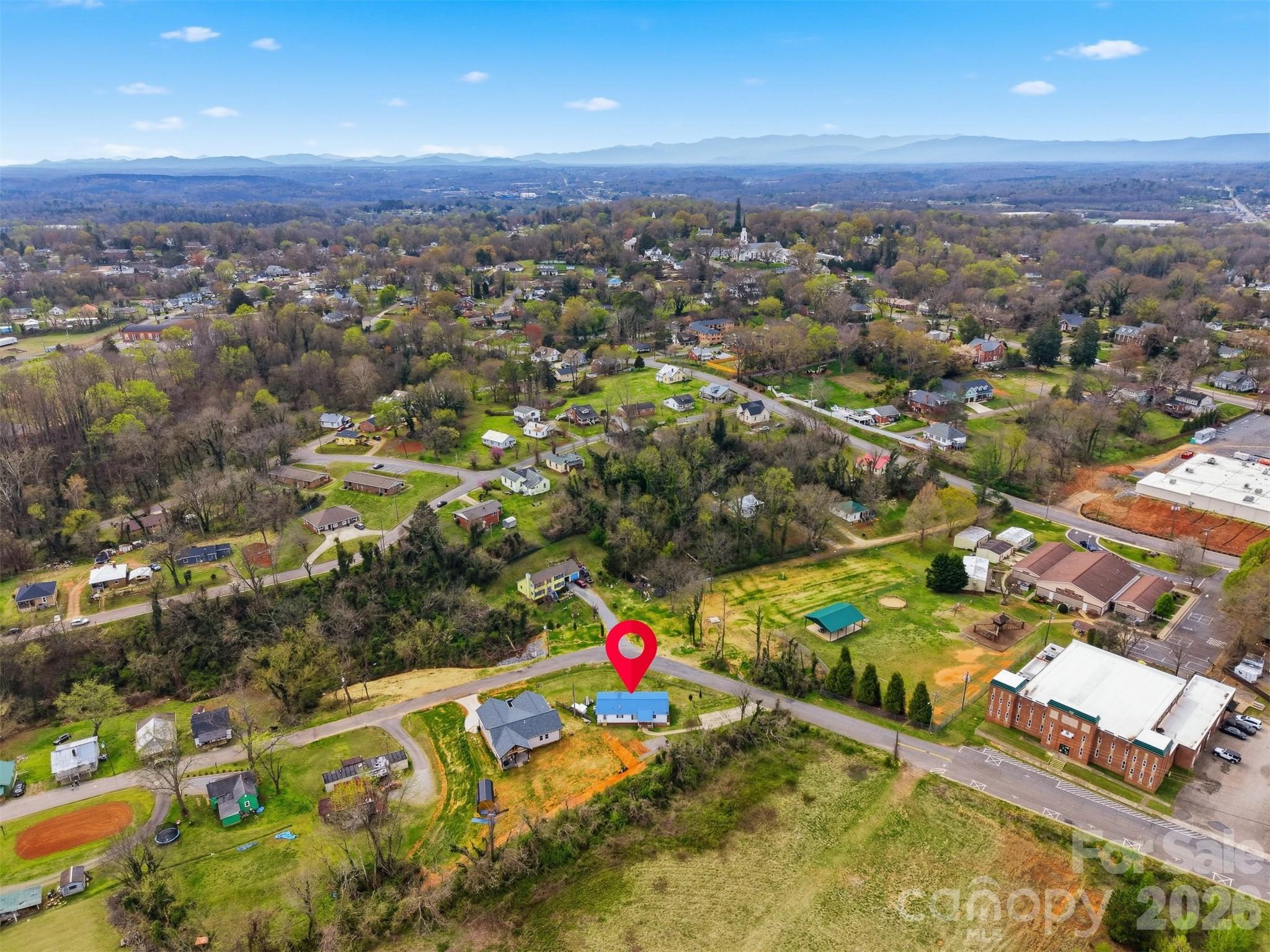 315 W Mcdowell Street — Morganton