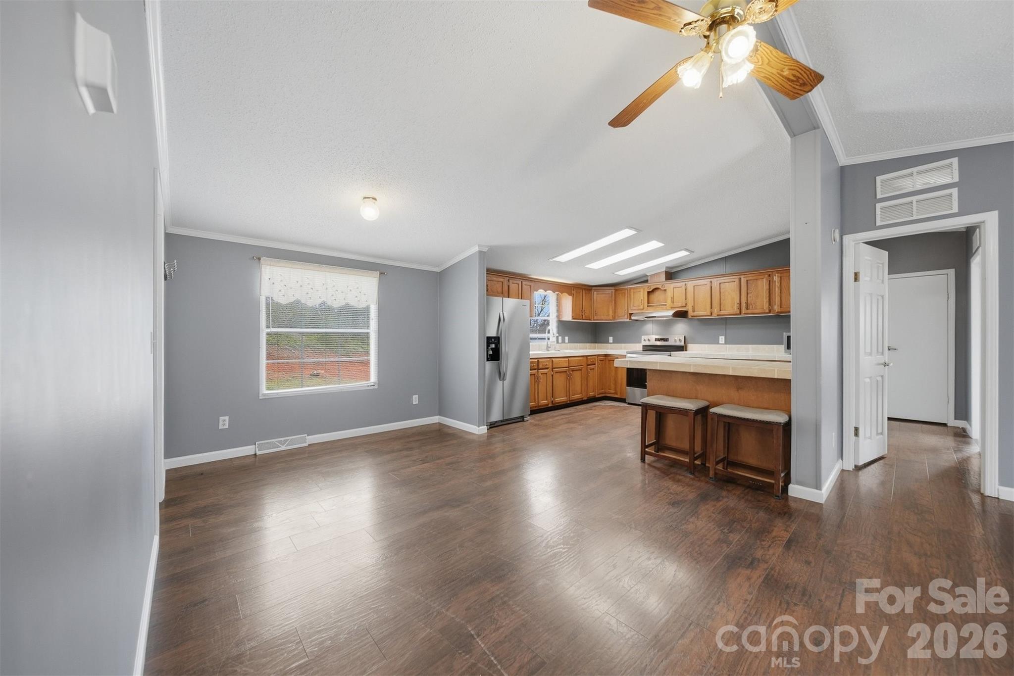 315 W Mcdowell Street — Morganton