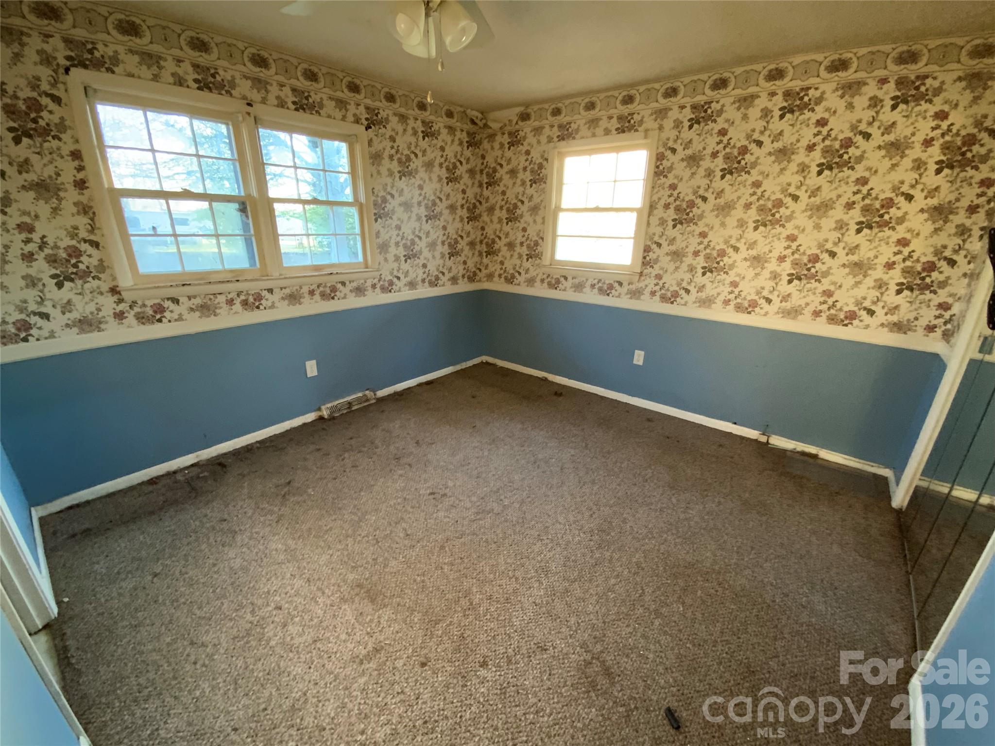 154 Lovelace Road — Forest City
