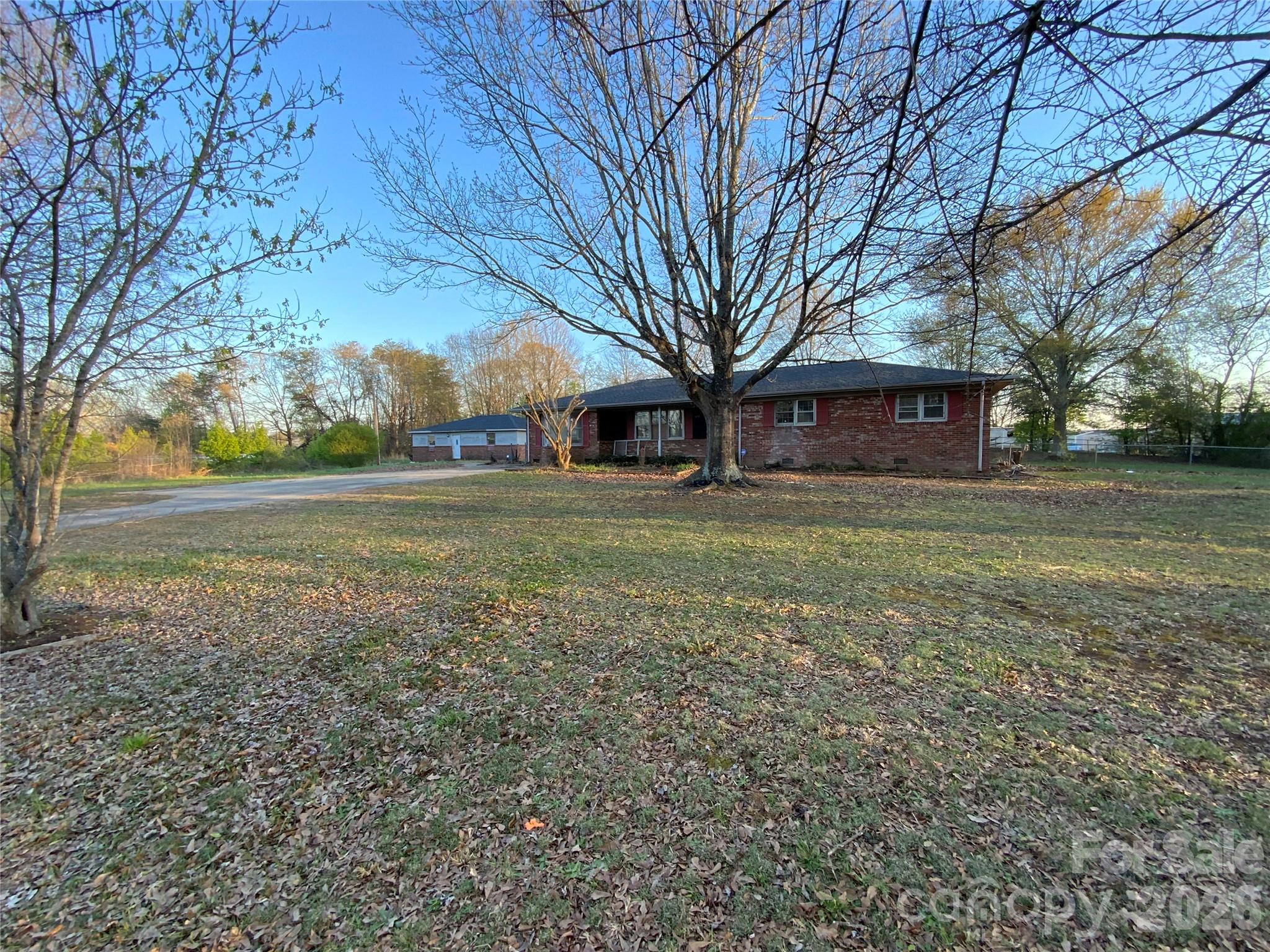 154 Lovelace Road — Forest City