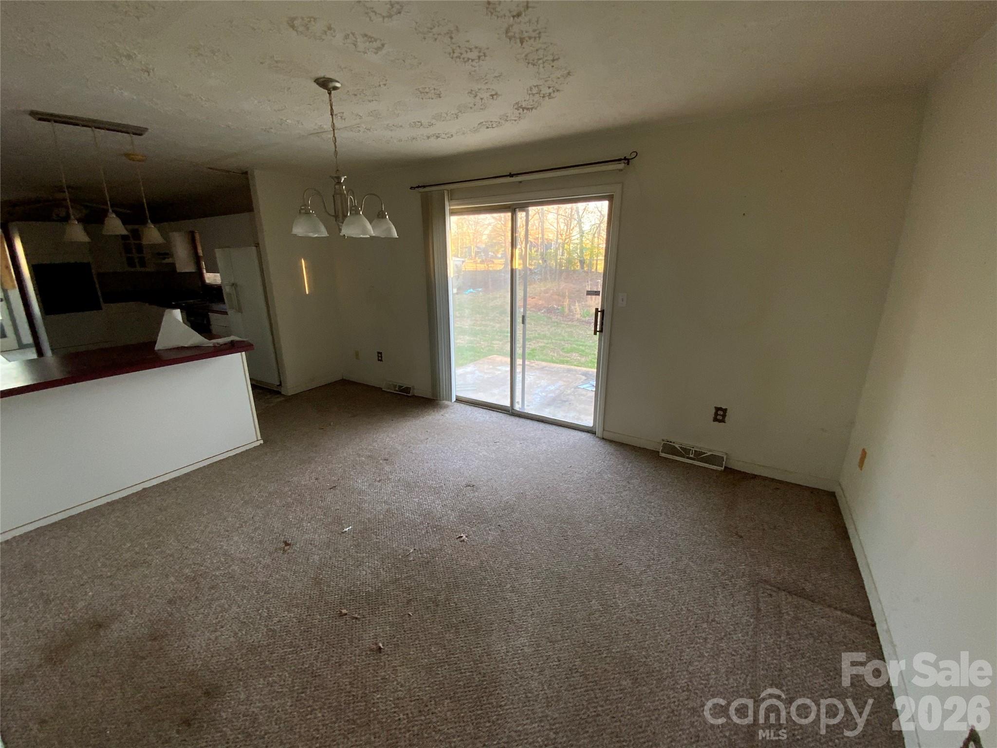 154 Lovelace Road — Forest City