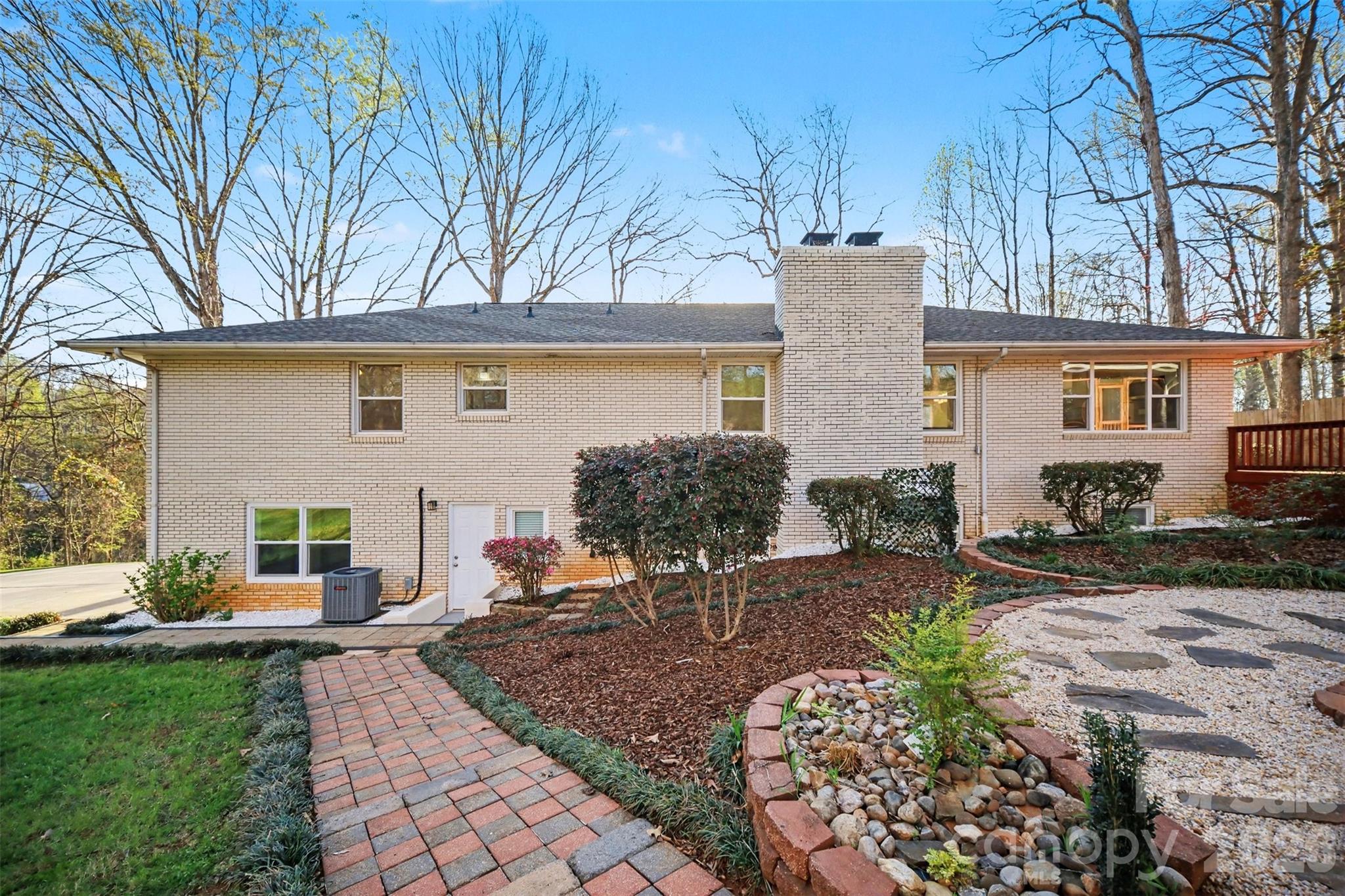 14921 August Lane — Charlotte