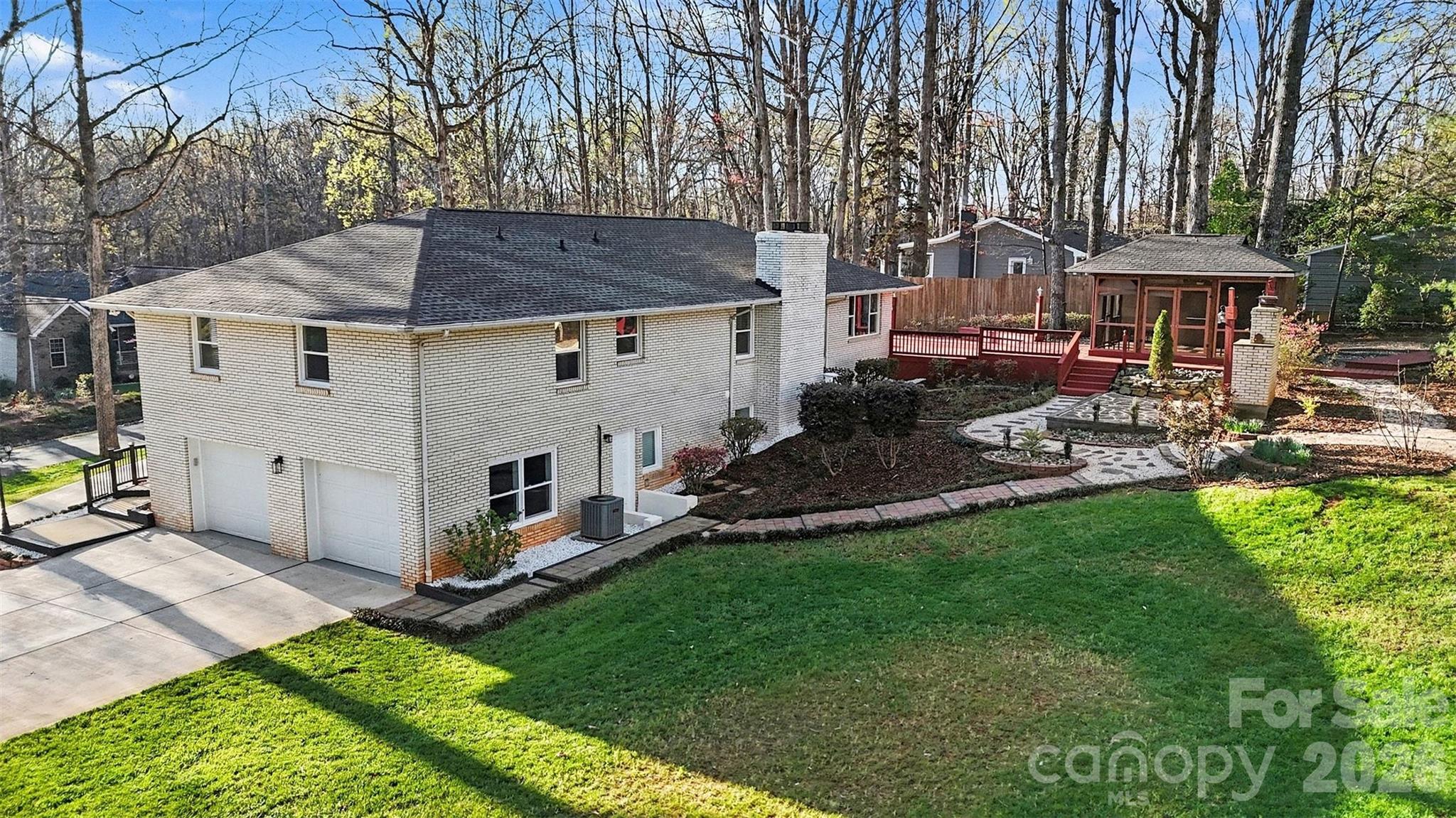 14921 August Lane — Charlotte