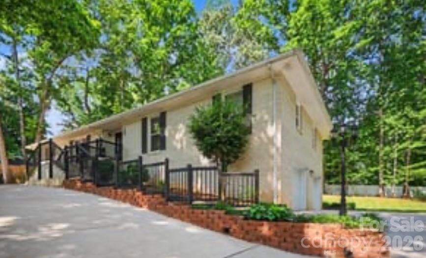 14921 August Lane — Charlotte