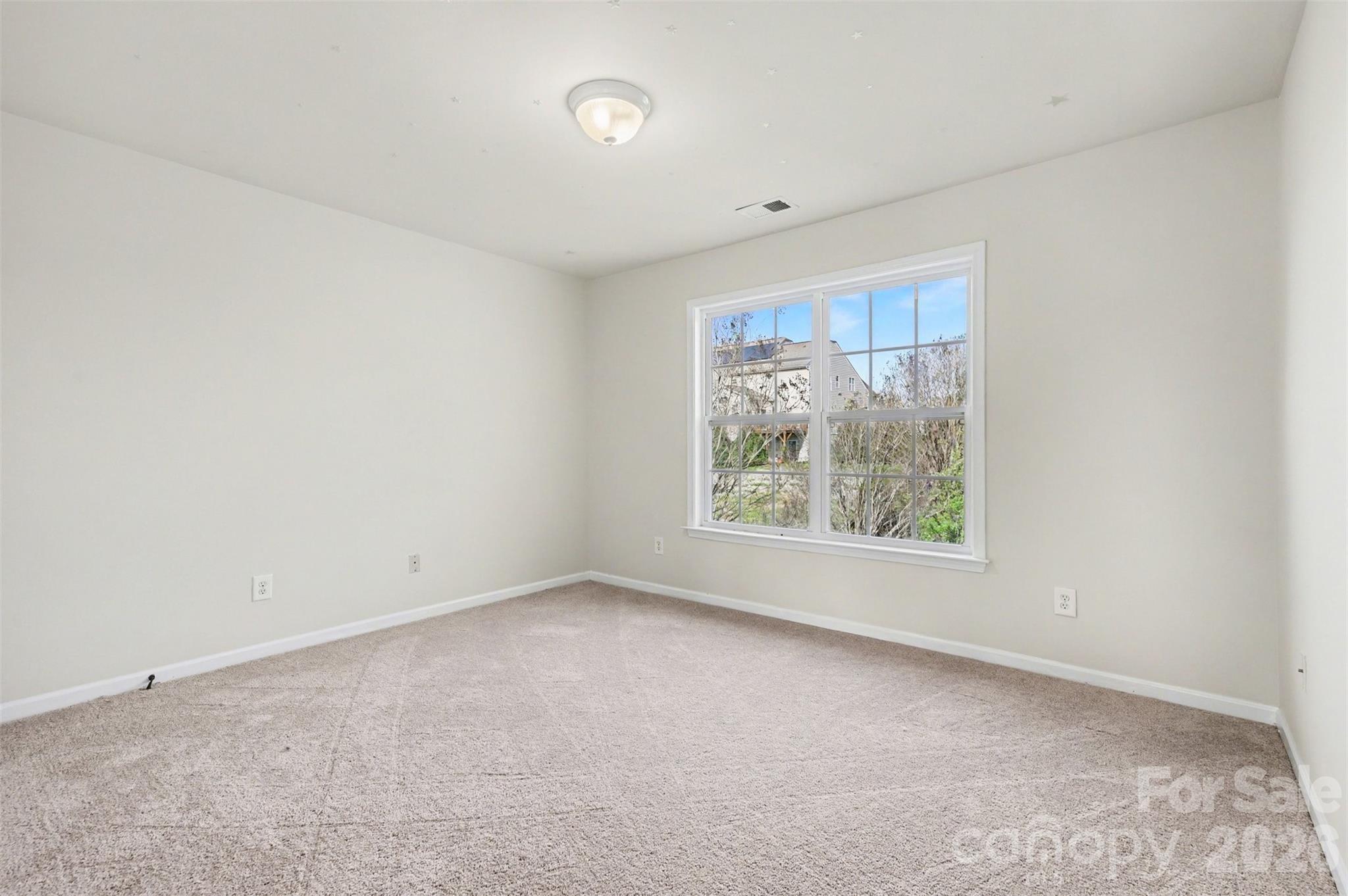 7512 Chasewater Drive — Harrisburg