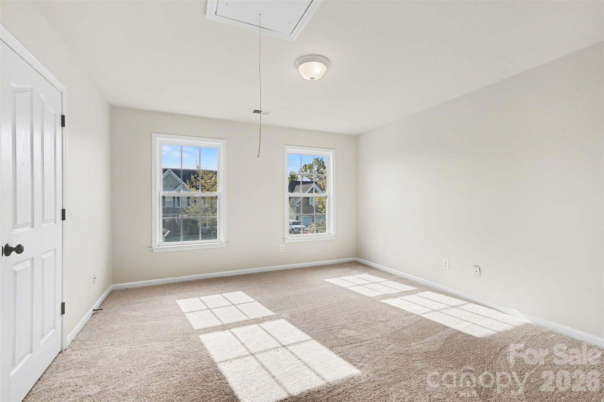 7512 Chasewater Drive — Harrisburg