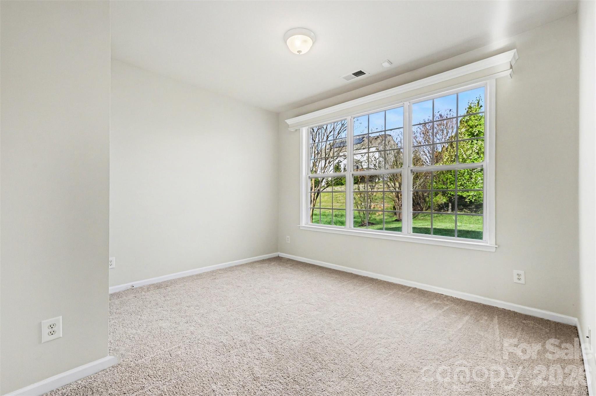 7512 Chasewater Drive — Harrisburg