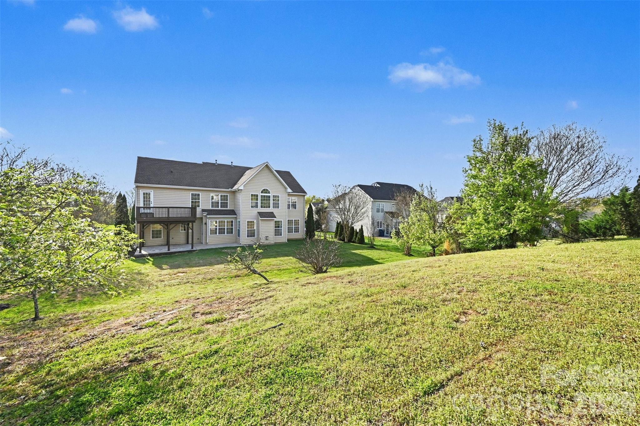 7512 Chasewater Drive — Harrisburg