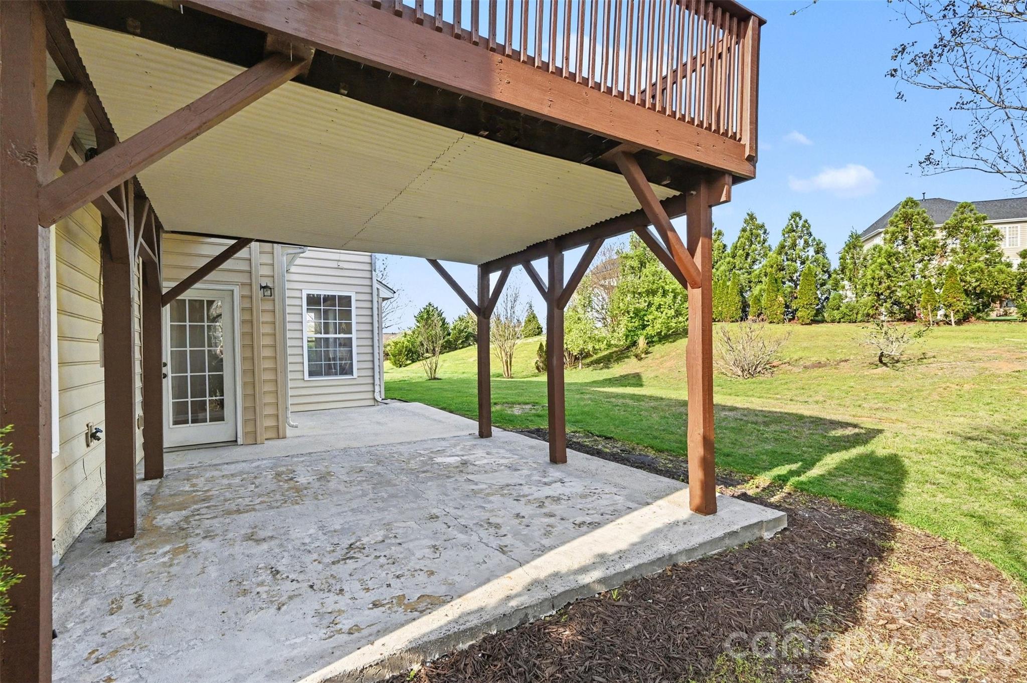 7512 Chasewater Drive — Harrisburg