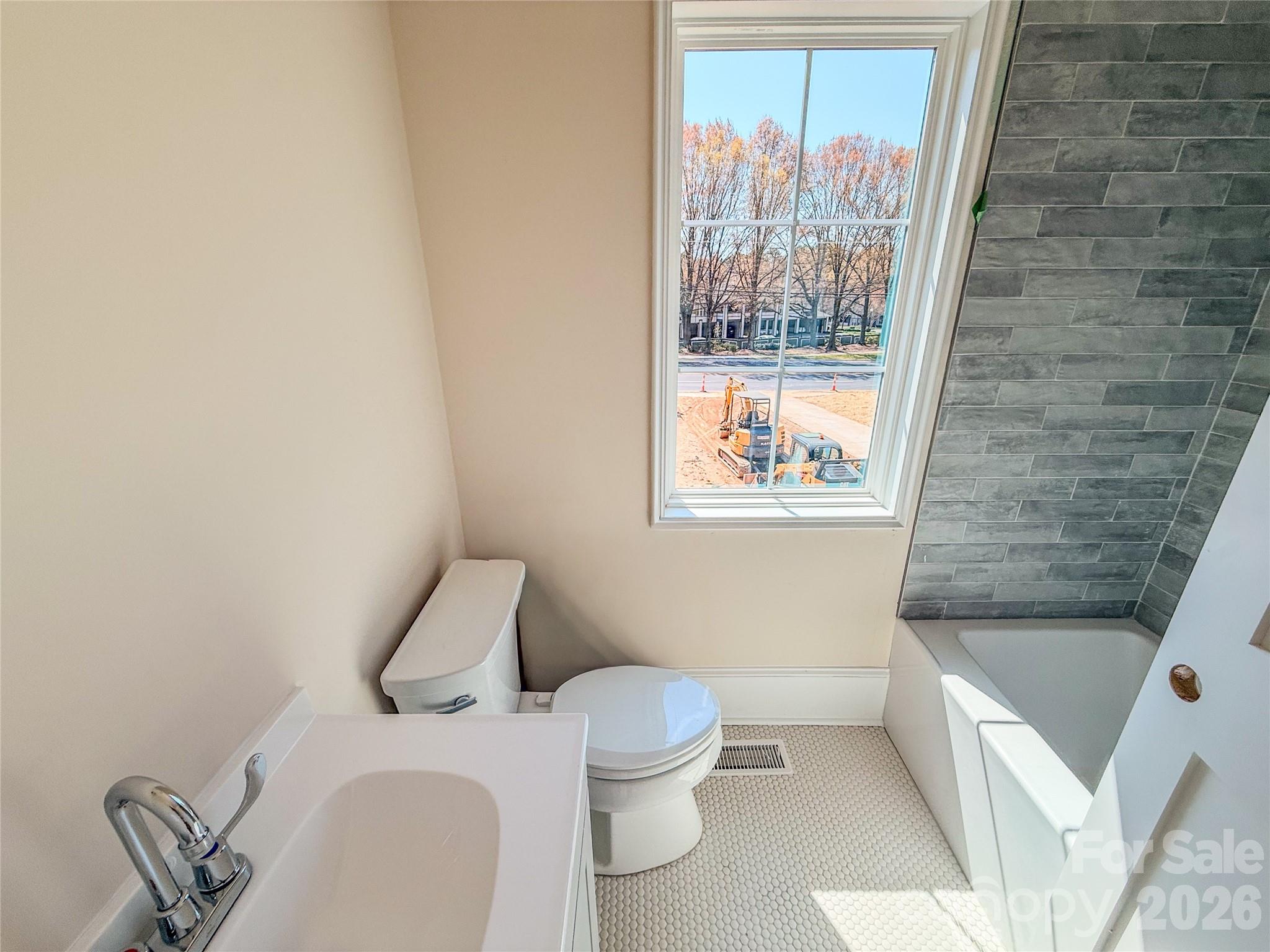4822 Walker Road — Charlotte