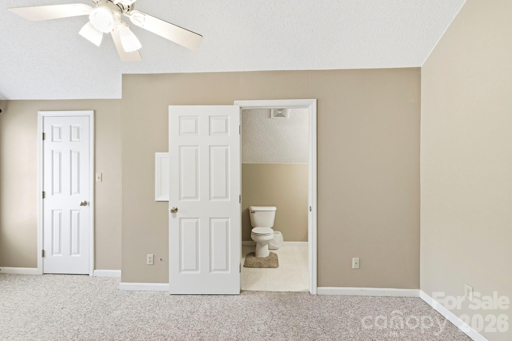 1489 Round Mountain Road — Brevard