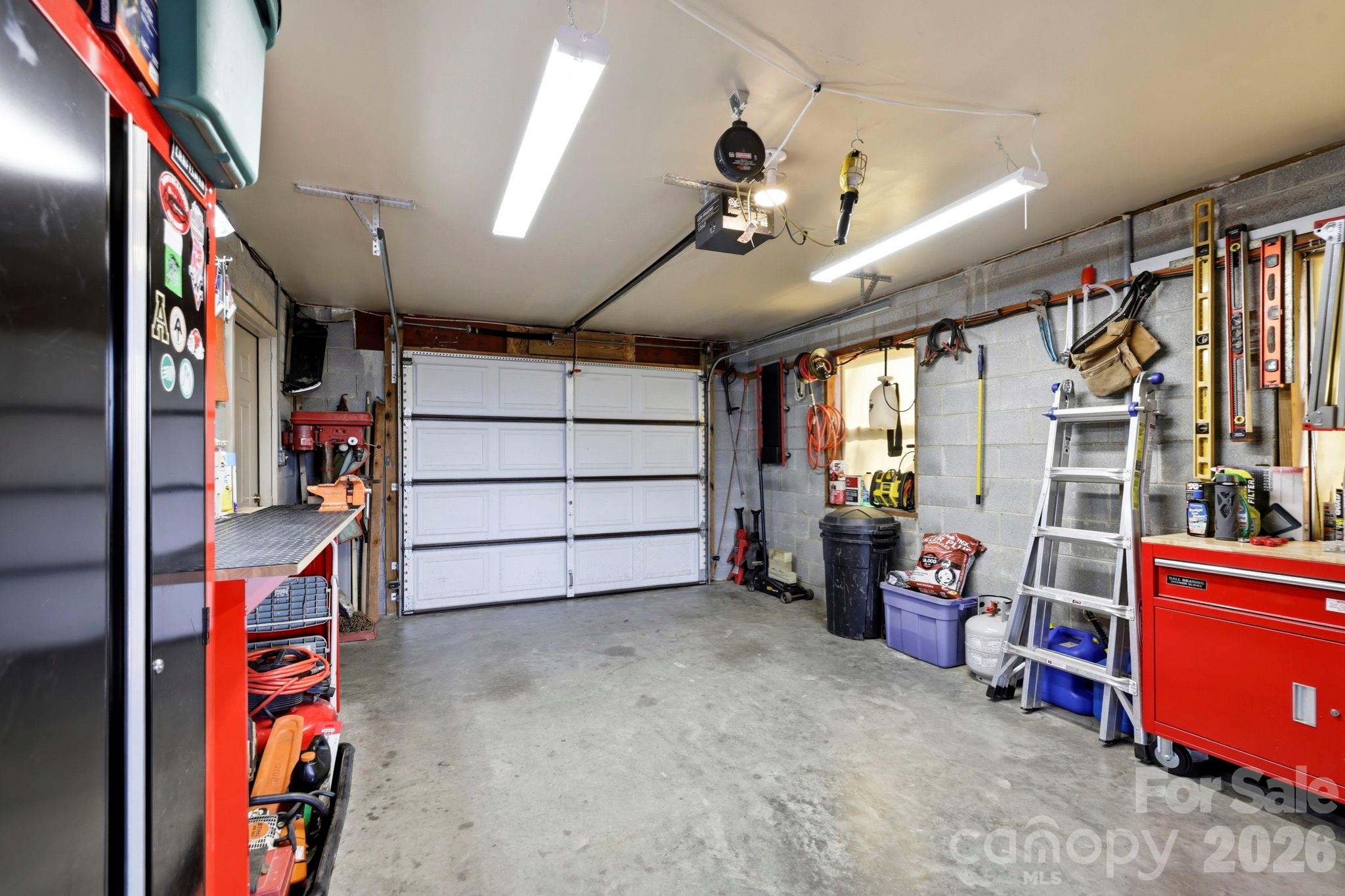 1489 Round Mountain Road — Brevard