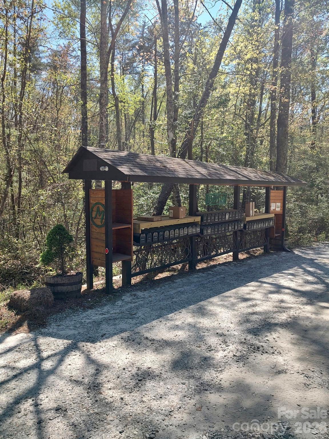 1489 Round Mountain Road — Brevard