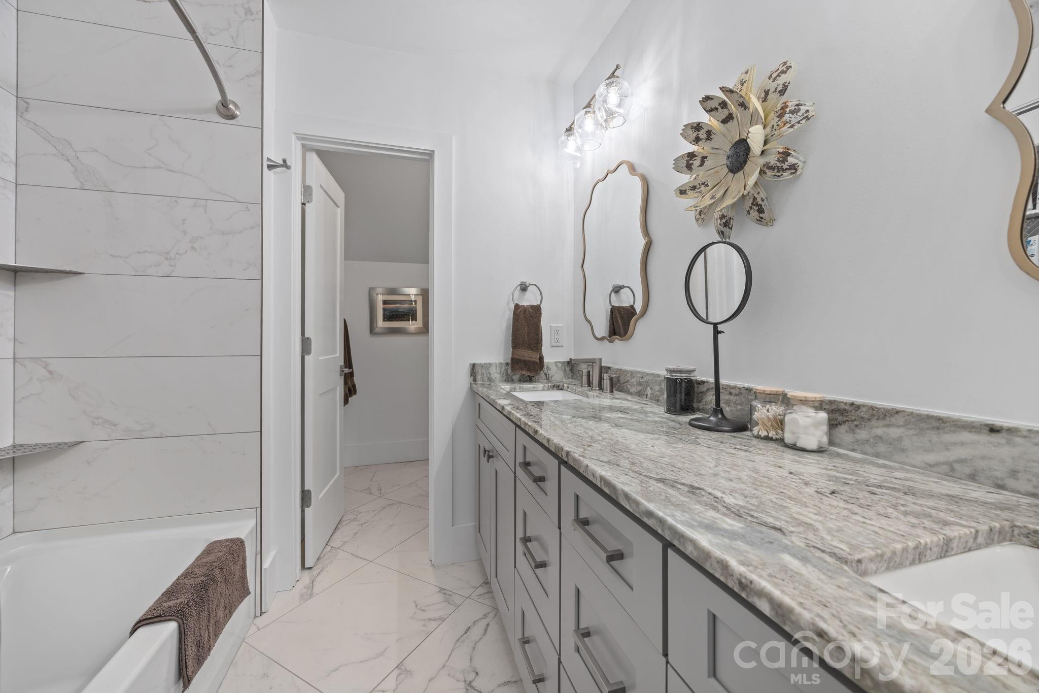 112 Meadow Breeze Road — Arden
