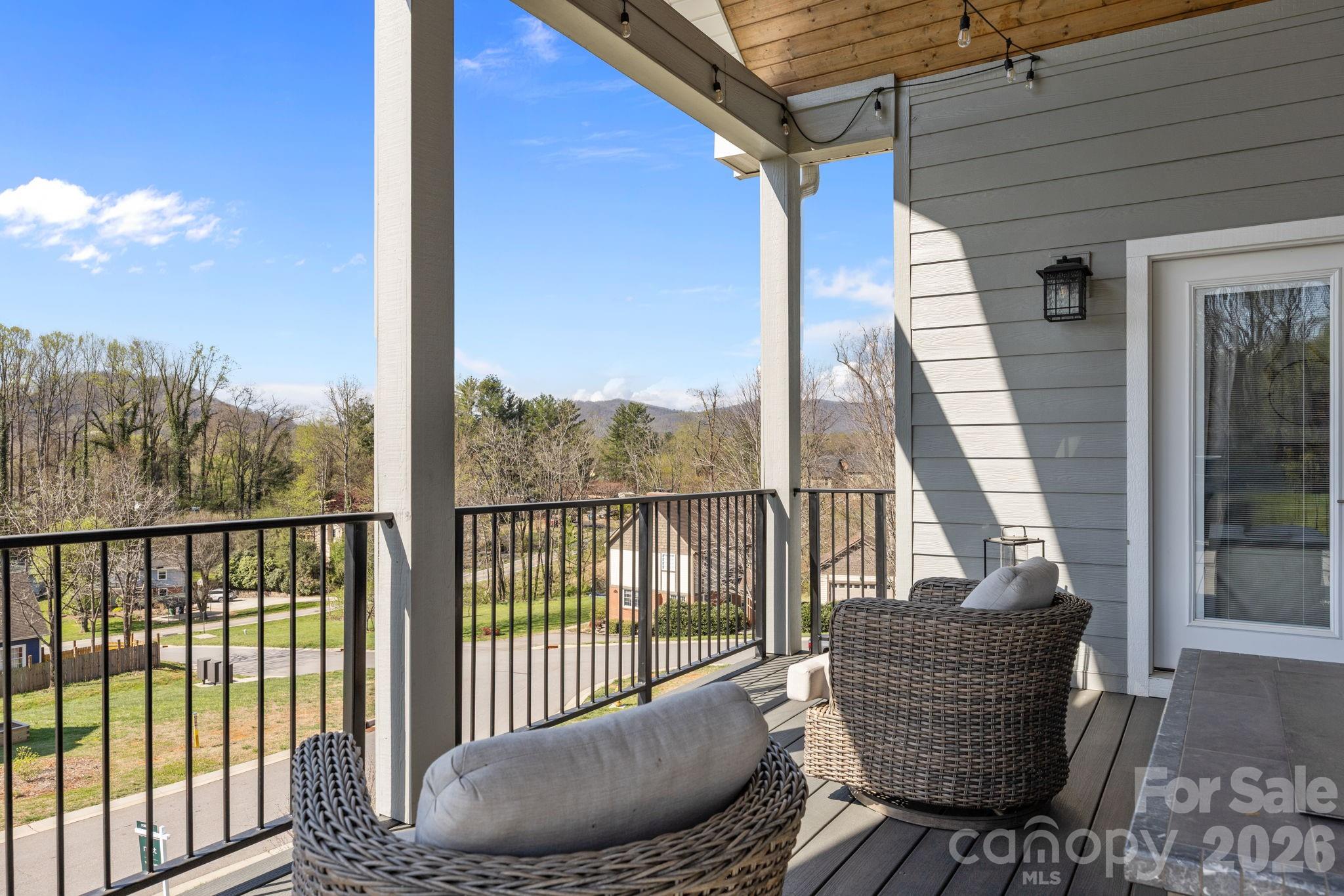 112 Meadow Breeze Road — Arden