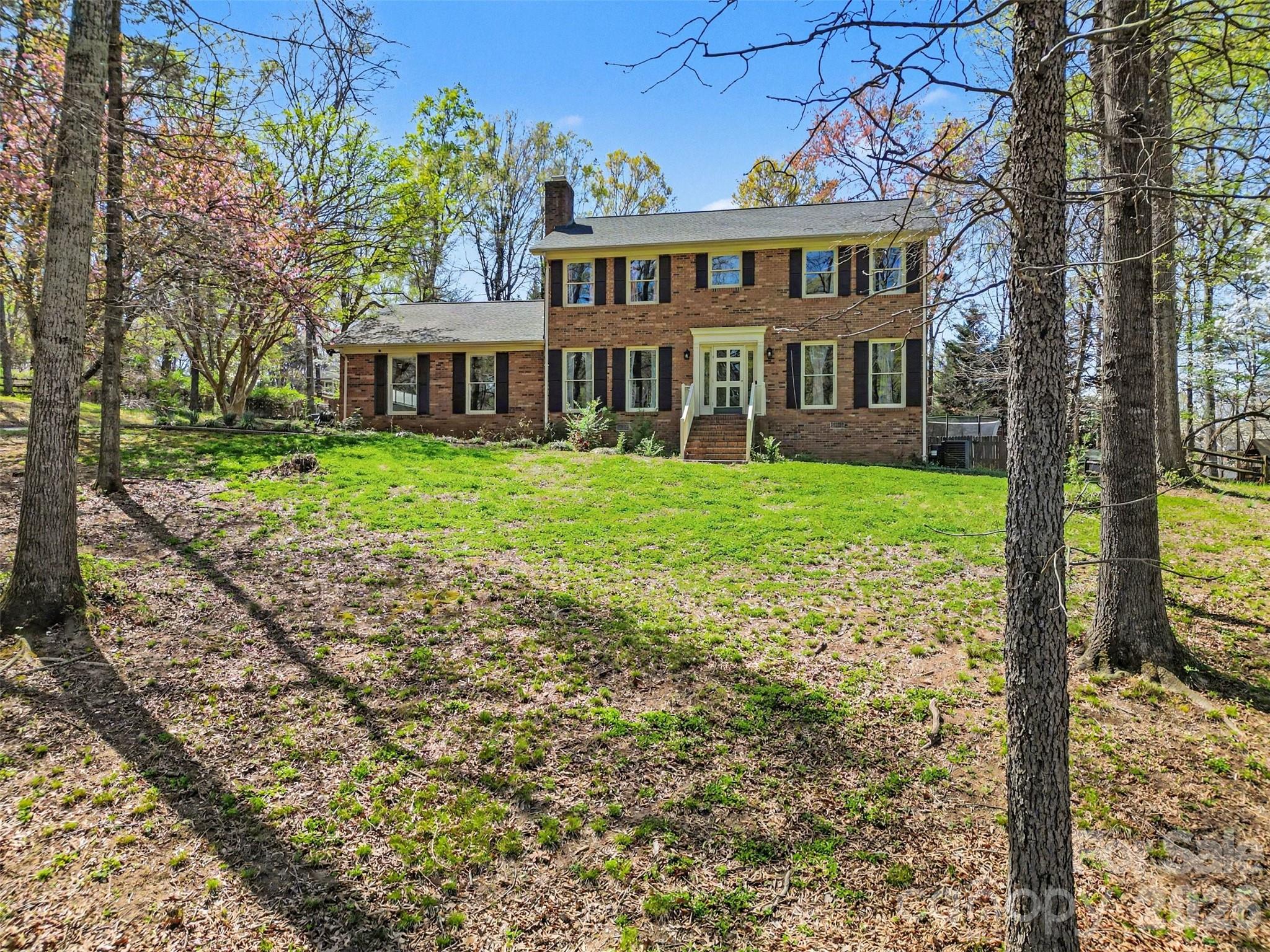 1560 Chatham Court NW — Concord
