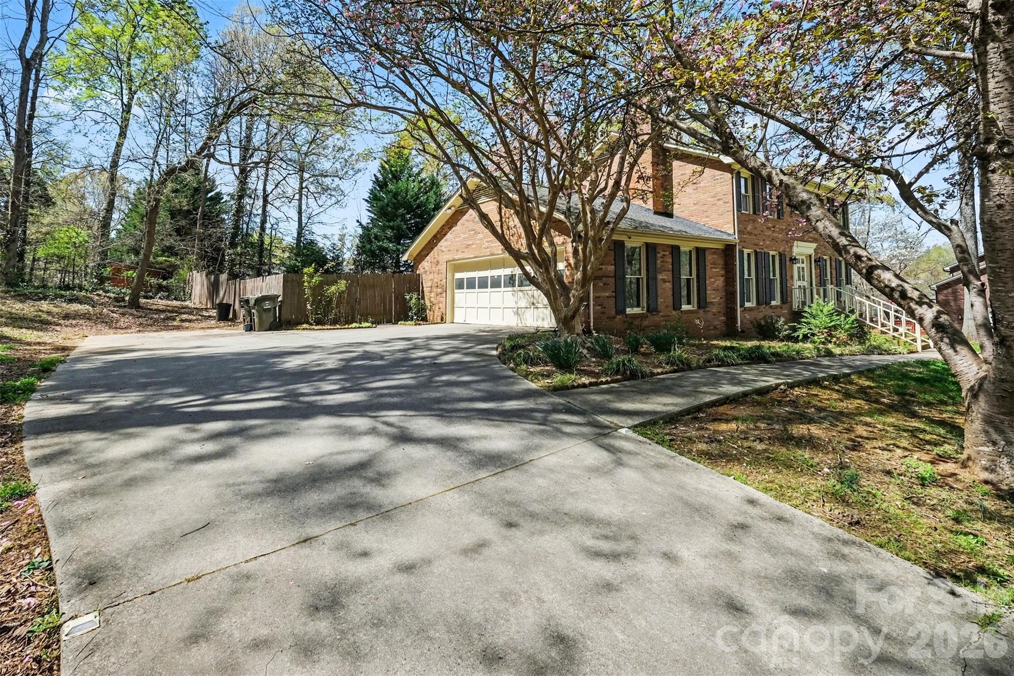 1560 Chatham Court NW — Concord