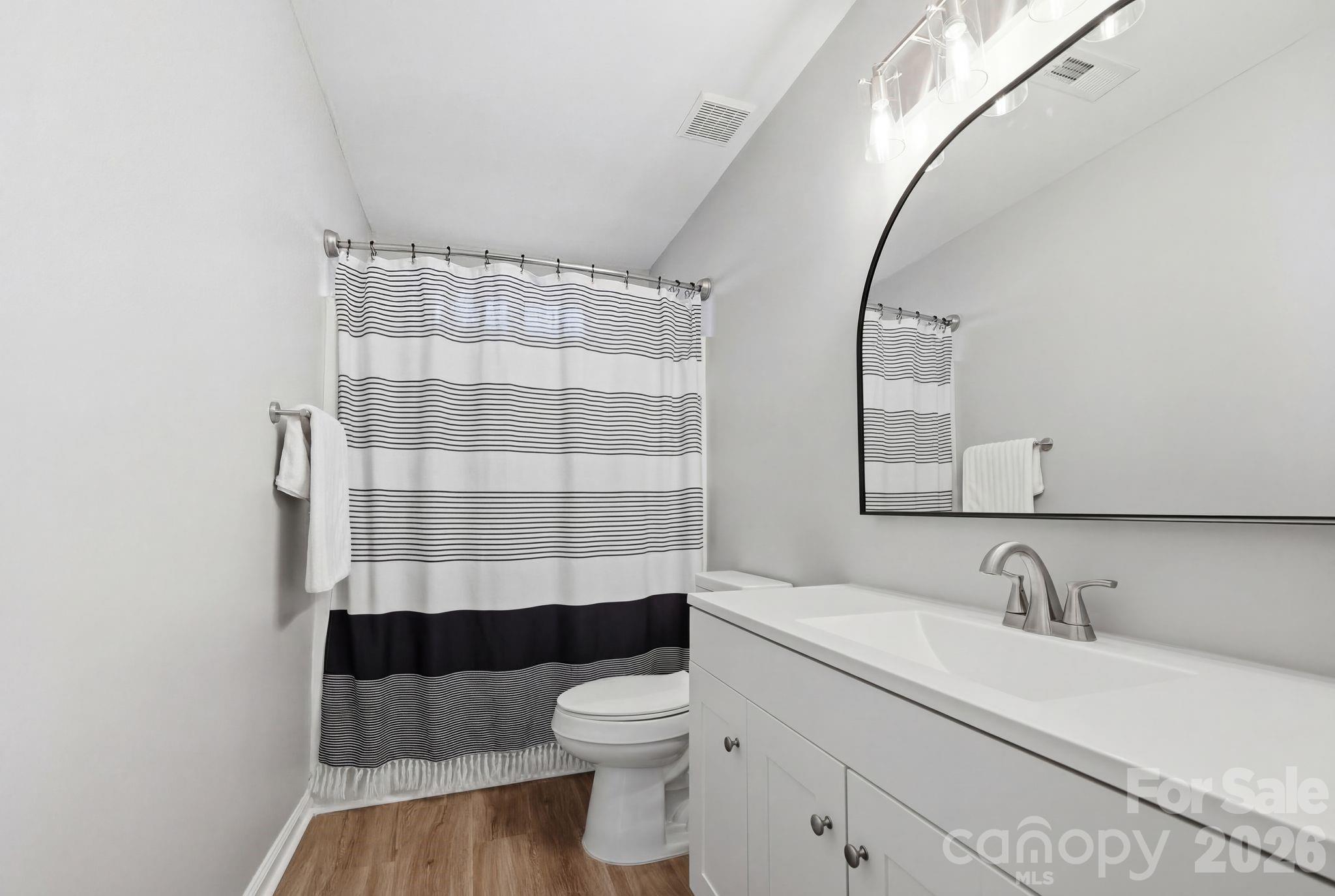 10122 Northwoods Forest Drive — Charlotte